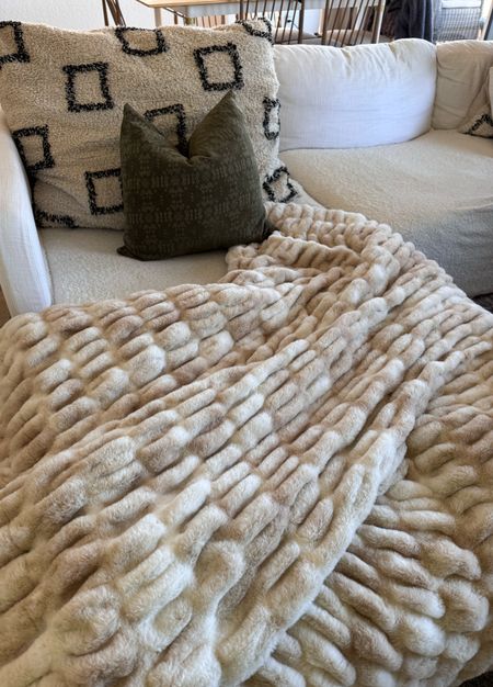 Softest most luxurious blanket 
Code: Mimi for 45% off!! Only one more day!!

Color: cookies n cream 

#LTKfamily #LTKsalealert #LTKhome