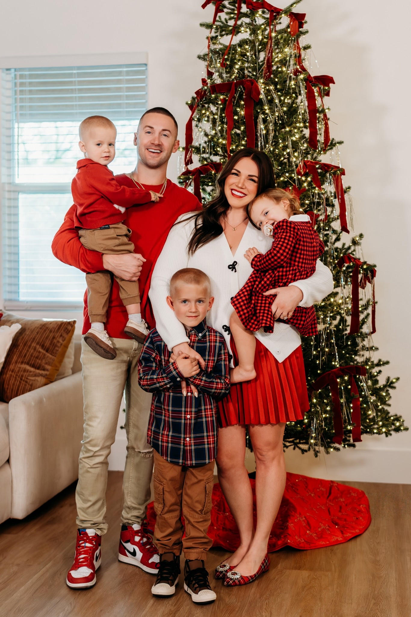 family christmas card photo outfits ❤️🎄

#LTKMidsize #LTKHoliday #LTKKids