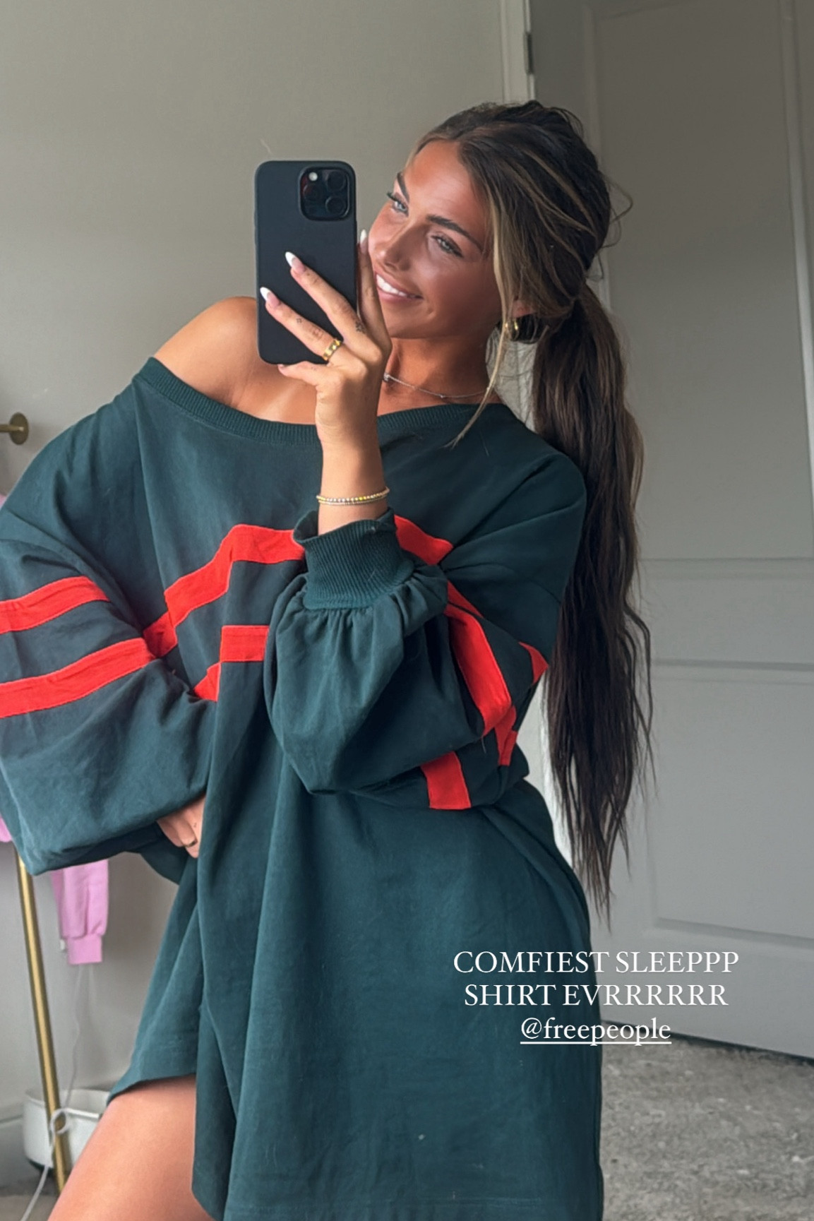 BEST COMFY SHIRT EVER R U KIDDING ME 

#LTKStyleTip #LTKBeauty #LTKSeasonal