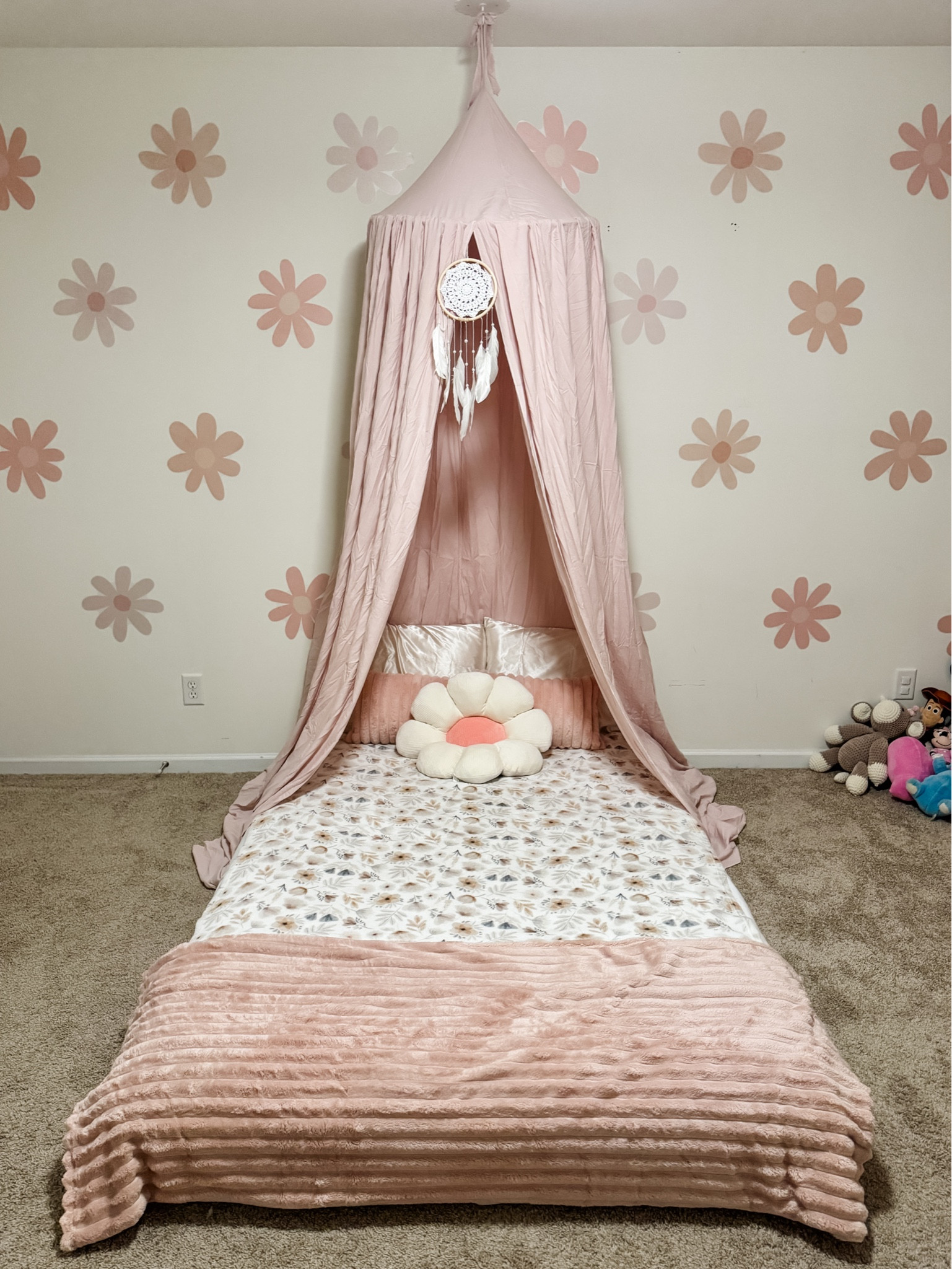 Toddler girl bedroom! I’m obsessed with how it came out! 

#LTKKids #LTKFamily #LTKHome