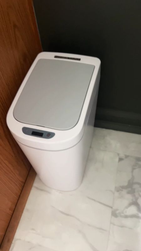 Automatic small bathroom trashcan. Genius 🤯

Amazon bathroom finds / bathroom / Amazon finds / automatic trashcan / motion sensor trashcan

#LTKhome #LTKfindsunder50