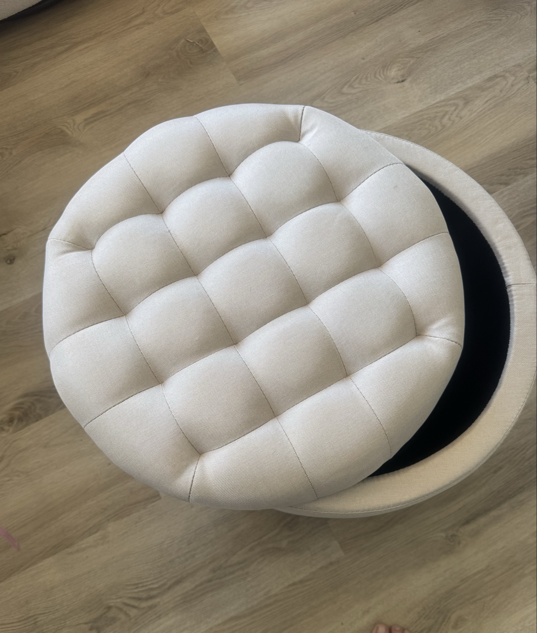 Ottoman from Amazon 

#LTKHome #LTKGiftGuide