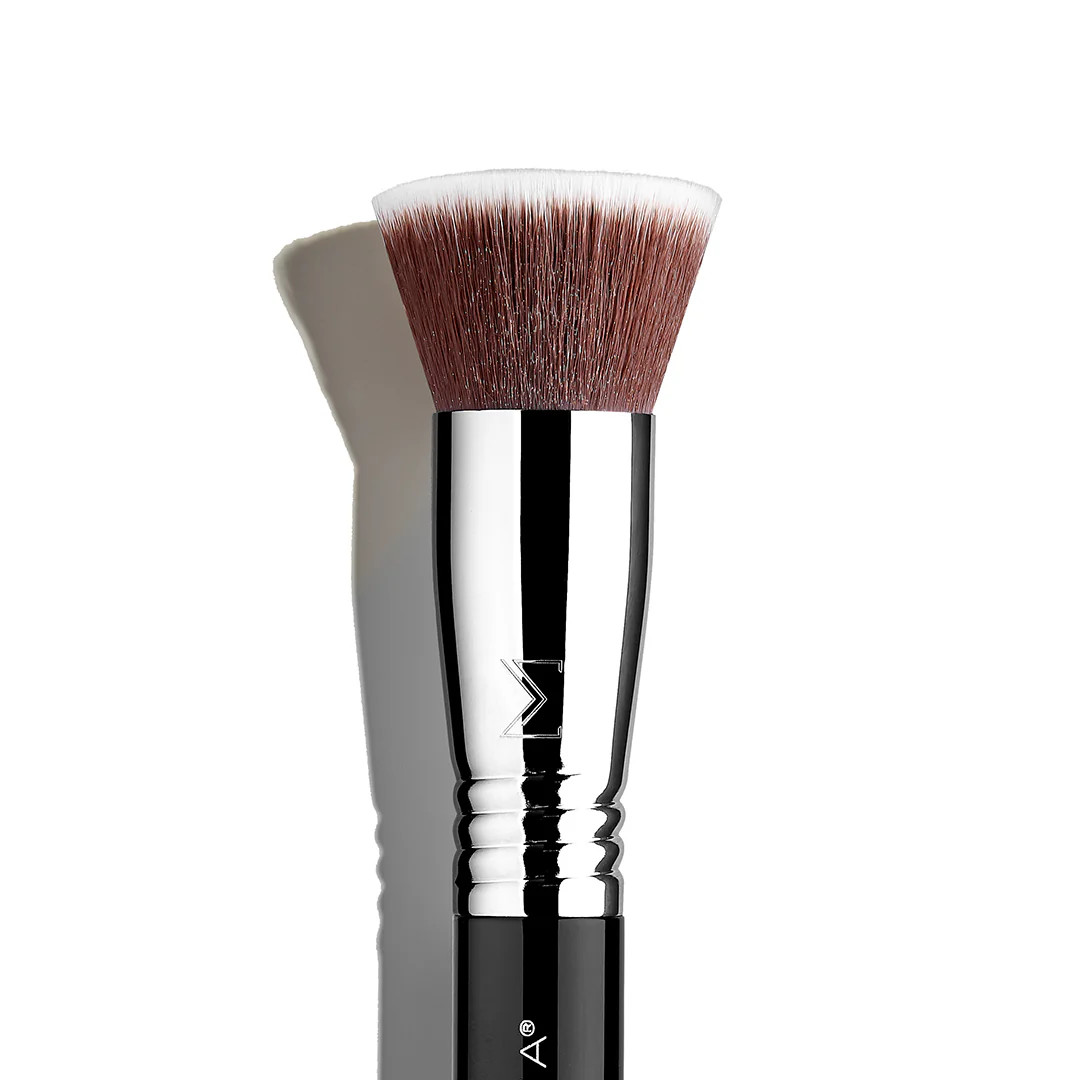 F80 Flat Kabuki™ Brush | Sigma Beauty