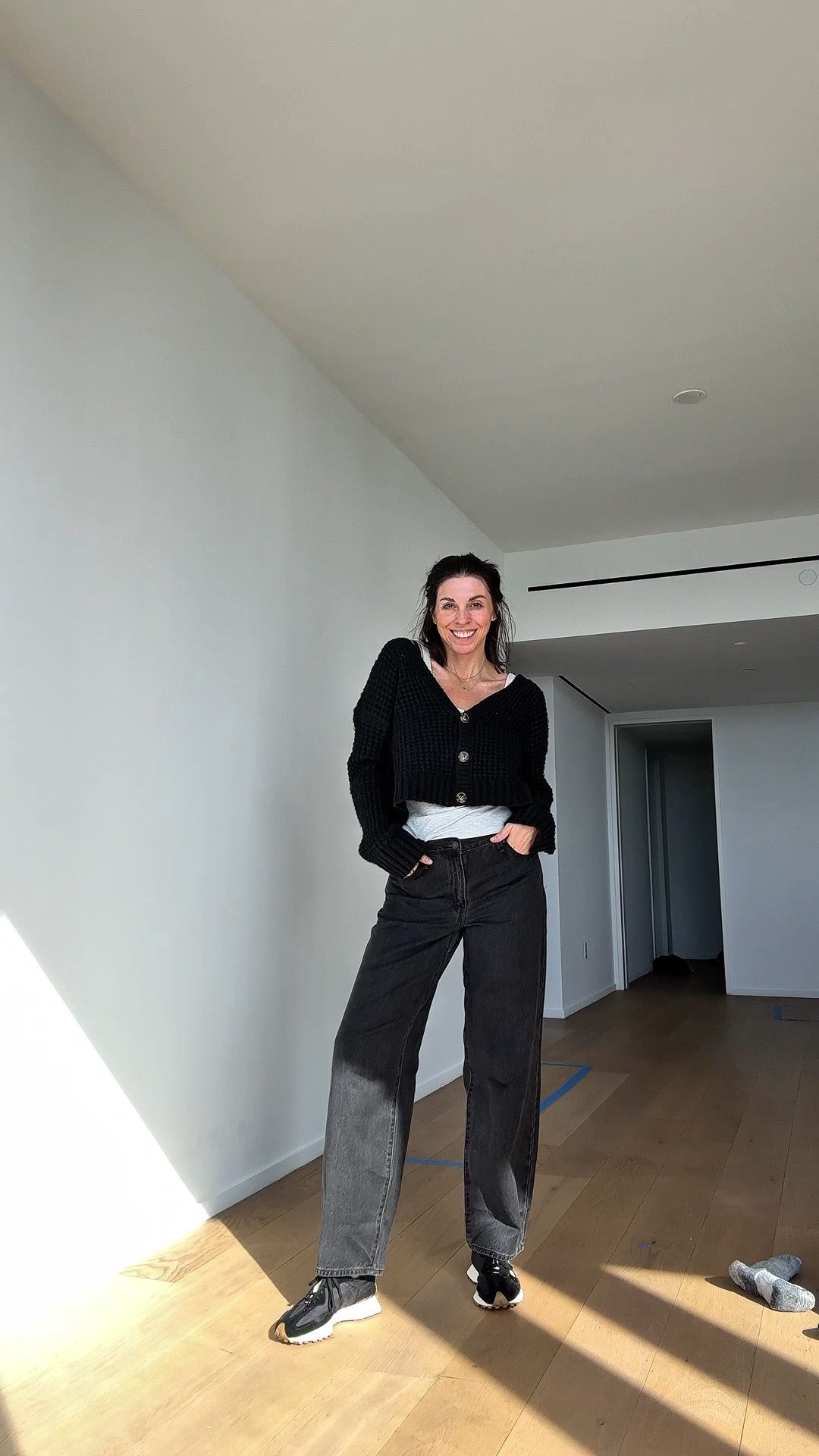 what I wore to run errands in NYC as a 46 y/o. These Levi’s are soooooo comfortable, don’t feel like I’m wearing jeans at all.  Wearing a 29 for oversized, could have gone with a 28 tho. 

#LTKTall #LTKOver40 #LTKootd