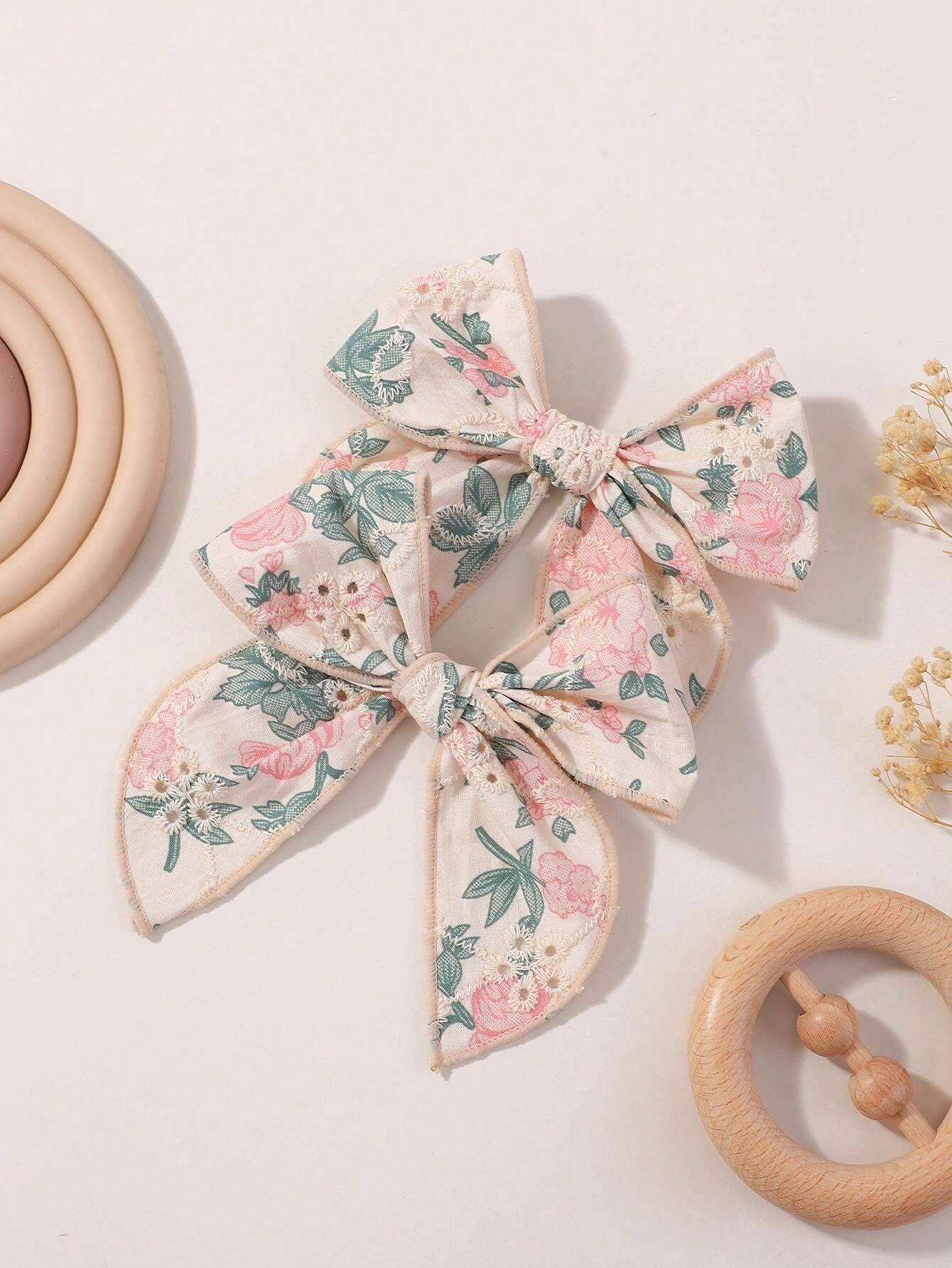2pcs Vintage Floral Embroidered Bowknot Fabric Hairclips, Kids Fashion Accessories | SHEIN