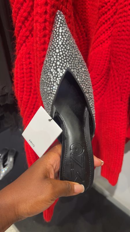 Ladies.. Run to Mango, don’t walk 🏃🏾‍♀️.. Mango is on a roll😍… I can predict these selling out real soon.. Just imagine the number of ways you can style this piece 😍

#LTKshoecrush #LTKstyletip #LTKunder100
