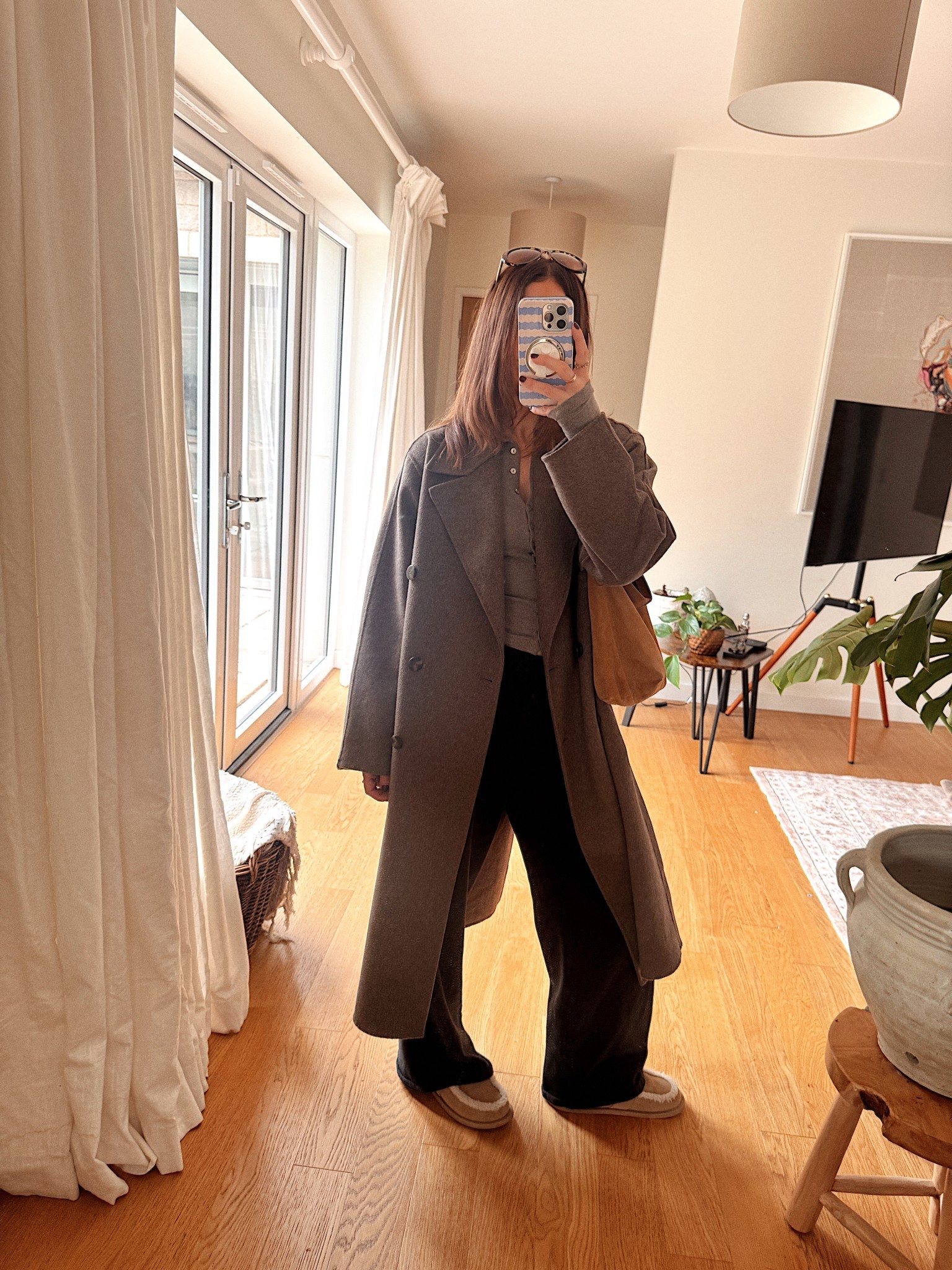 Autumn winter outfits 

Brown coat - size s 
Button up long sleeve top - size S 
Wide leg joggers - size M ( they’re too big though 🤦🏽‍♀️) 
Suede bag - need all three colours 
Aviator sunglasses sold out have tagged similar 
Mules are old Zara - tagged similar 
Jewellery all linked apart from necklace is TheoGrace 
Phone case is BURGA 

#LTKautumn #LTKwinter #LTKeurope