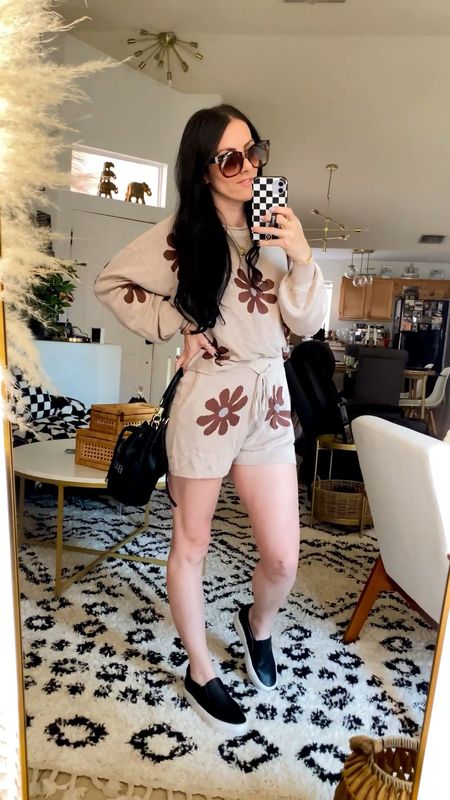 Day 5 - Amazon Fall outfits - 
Found this super cute floral lounge set in a new fall color and I’m loving it! 
So darn comfortable and looks cute styled as well. 
Fits tts; wearing size medium 

#founditonamazon #fallfashion #cozysets #loungewear 

#LTKFind #LTKSeasonal #LTKstyletip