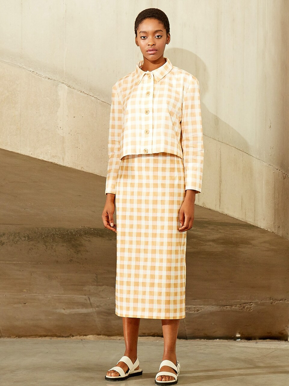 Aligne Blazers 'Chyna' in Goudgeel | ABOUT YOU | ABOUT YOU NL