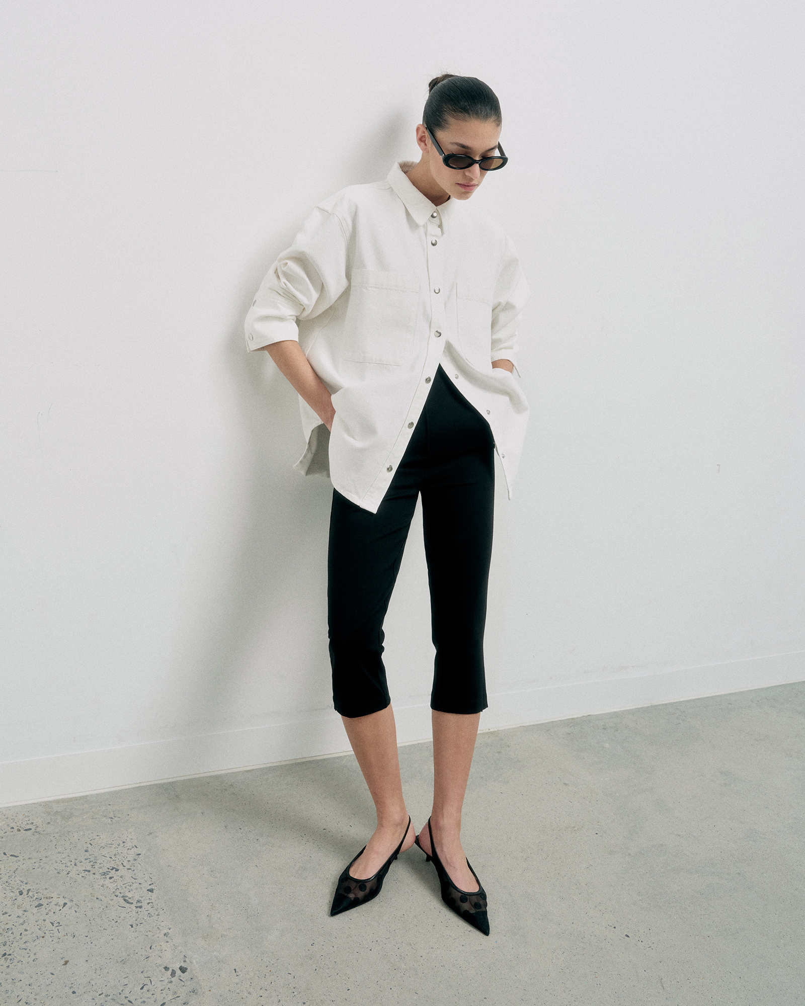 Witchery Women's Capri Pants in Black | Size Small | Elastane/Nylon/Viscose | Witchery (AU)