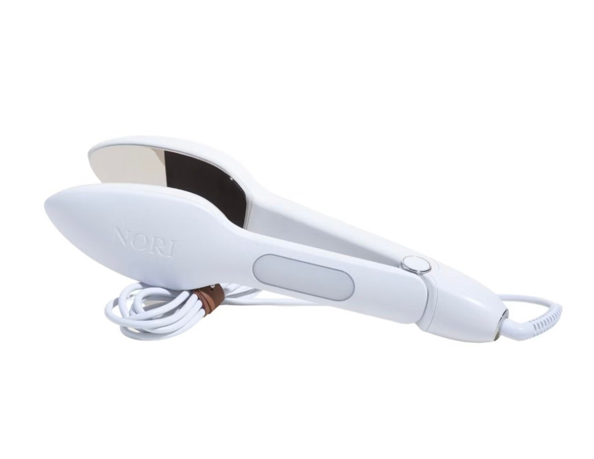 WRINKLE-FREE in seconds 😍✨
This handheld steam iron is literally a game-changer — fast, sleek, and perfect for travel or daily use! 🧳💨
It’s on SALE right now and going fast 😱 — I linked it for you in my LTK so you don’t miss out!
#steamirongoals #viralfind #LTKhome #LTKsale #TargetFinds #musthave