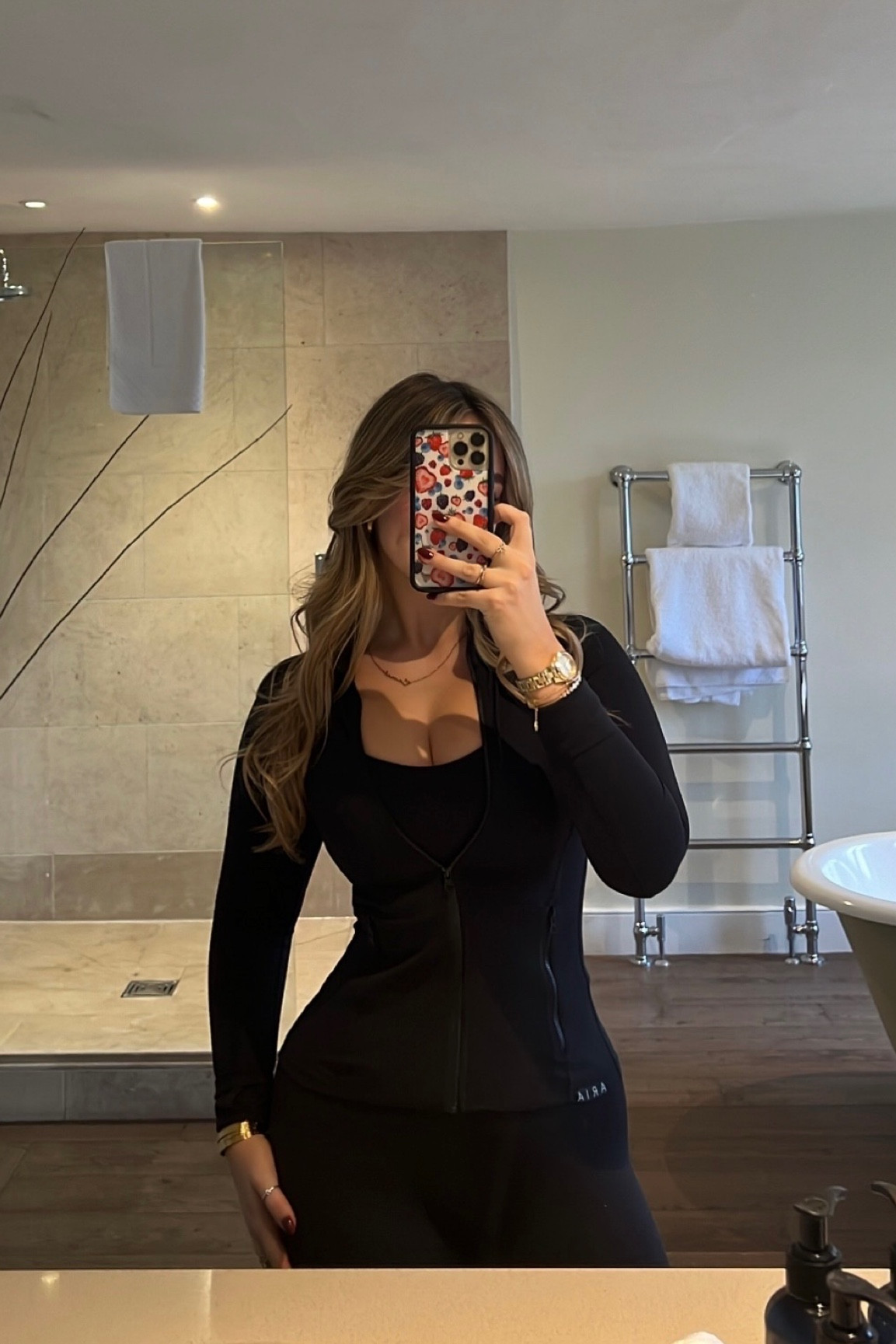 Aria activewear, Tala, Fossil, Amazon, Wildflower, transitional outfit, transitional style, winter gym outfit, black jacket, gym jacket, black leggings, gym outfit, active wear, athleisure outfit, athleisure style, fitness outfit, gym clothes

#LTKSeasonal #LTKfitness #LTKeurope