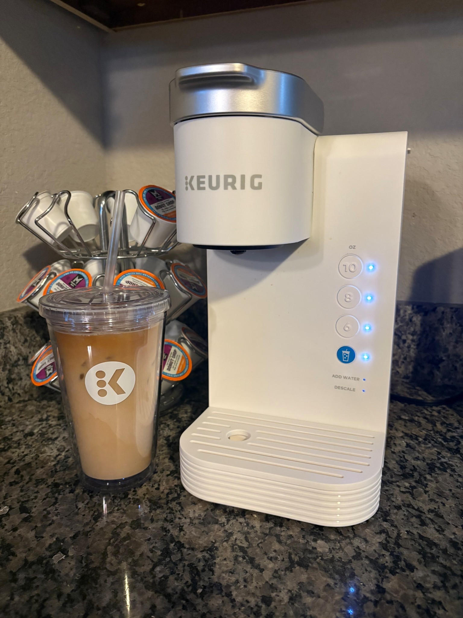Single pod hot and iced Keurig ☕️

#LTKHome #LTKSaleAlert