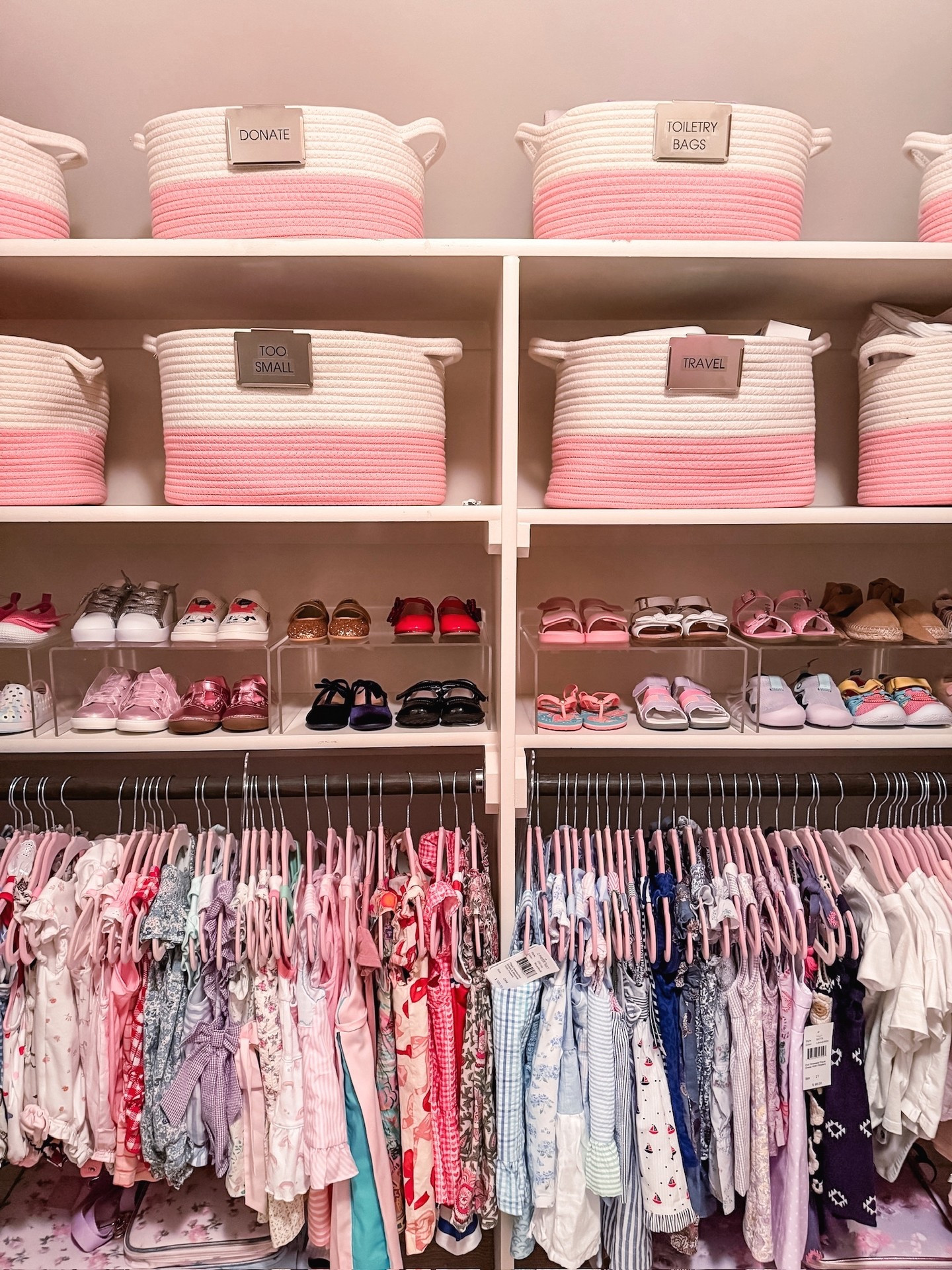 Mornings made easy in a kid-sized closet! 

From clearly labeled bins (that are no longer overflowing) to clear shoe organizers and easy-to-reach hangers (bonus: they’re matching 😍), getting the kids out the door on time just got a whole lot smoother! 

If your mornings could use a little more calm, an editing session just might be your solution! Let’s chat and make your mornings stress-free! ☕