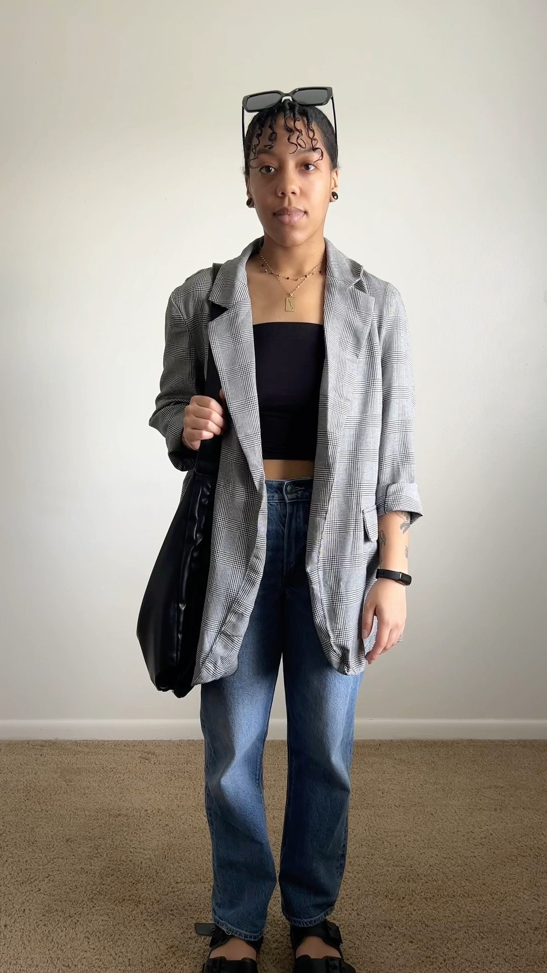 Simple outfits never let you down!

Lightweight Blazer + Tank + Jeans = Effortlessly chic & reliable combo for any day. Also perfect for work!

#LTKFindsUnder50 #LTKPetite #LTKWorkwear