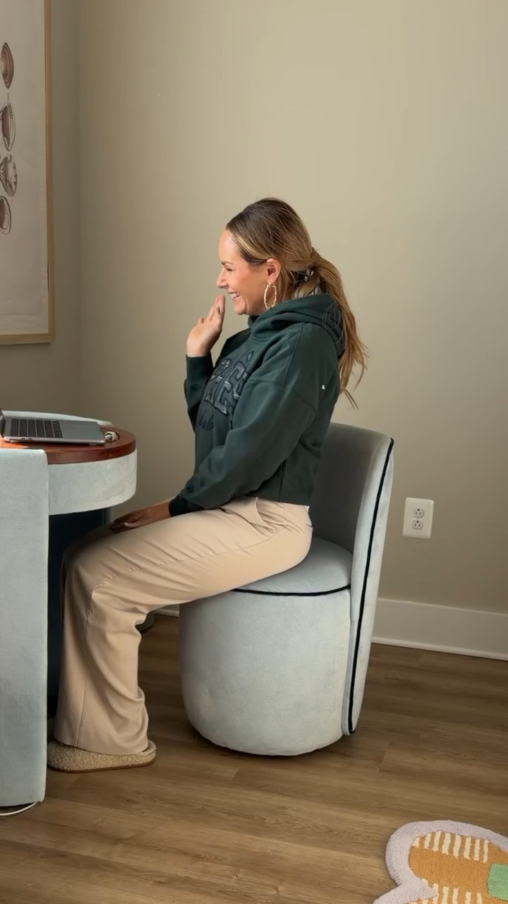 5 minutes, zero stress, still feeling put together.
This is why I swear by easy layers + good basics.

women’s fashion, trendy outfit, easy layers, good fashion basics, abercrombie, leg pant, sweatshirt, faux clogs 

#LTKSeasonal #LTKgrwm #LTKootd