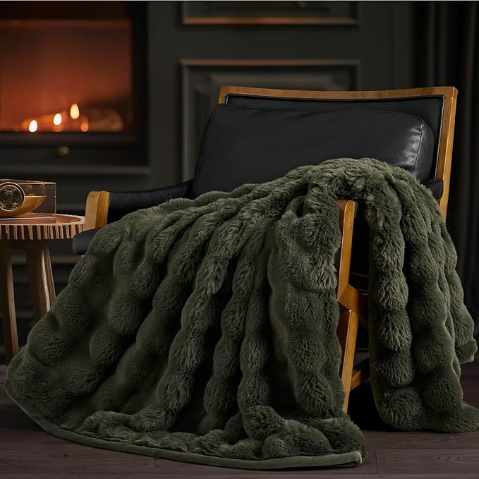 EVERGRACE Ultra Soft Luxury Fluffy Ridgeline Faux Rabbit Fur Throw Blanket, Thick Warm Bubble Thr... | Amazon (US)