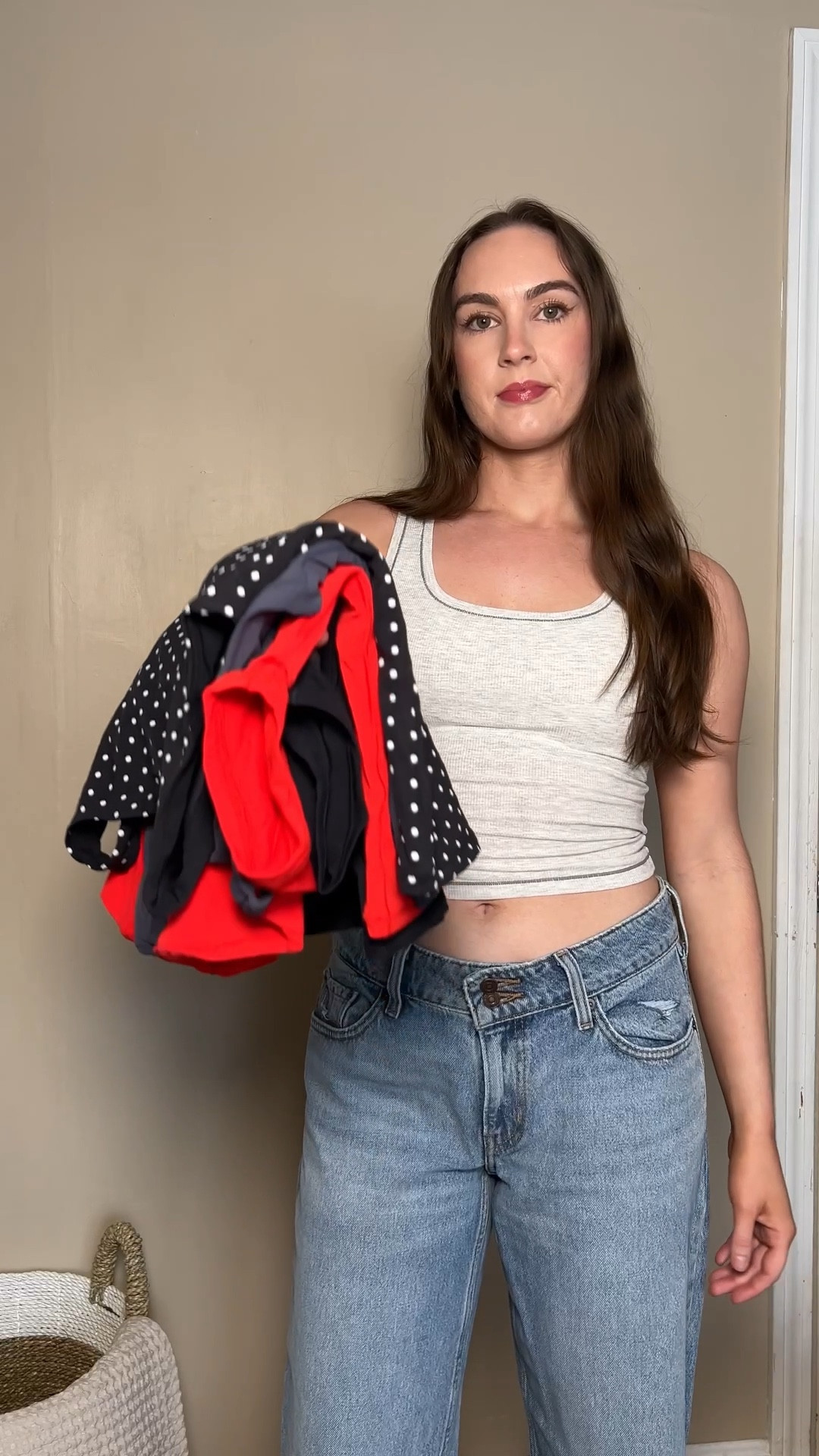 The sleeveless tops have built in bras 😍 all are double-lined and sooo buttery, wearing all in a size medium