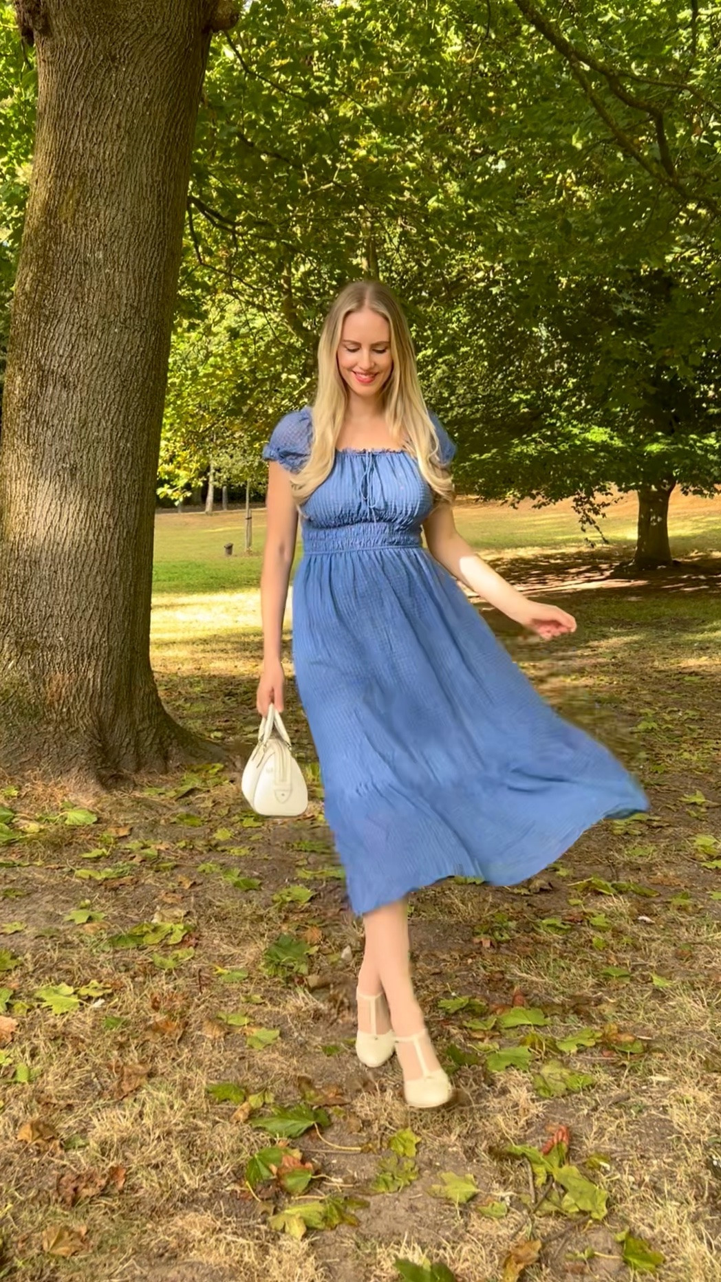 Loving this vintage-style blue dress by @SimpleRetro AD 

#simpleretro #retro #vintage #nature #vintagefashion

#LTKstyletip #LTKdresses #LTKsale
