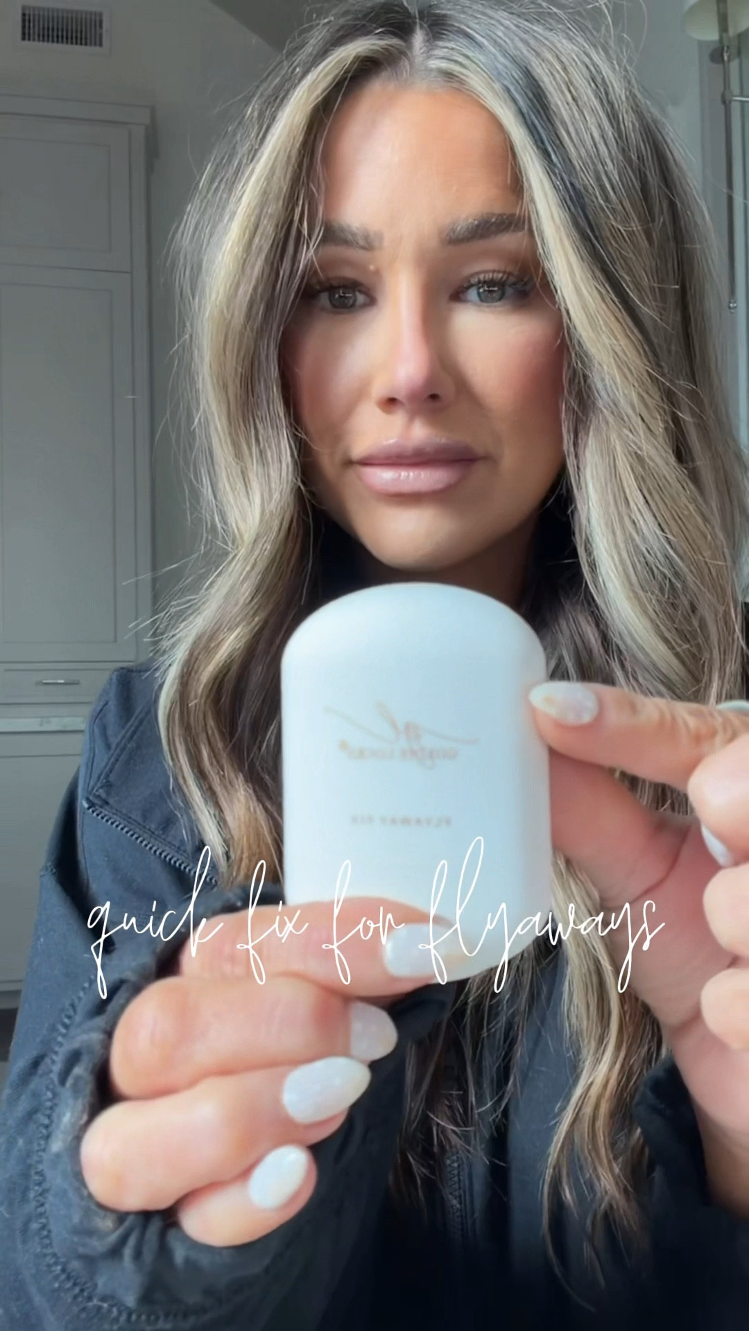 Flyaway hair fix 

#LTKgrwm #LTKselfcare #LTKmomlife