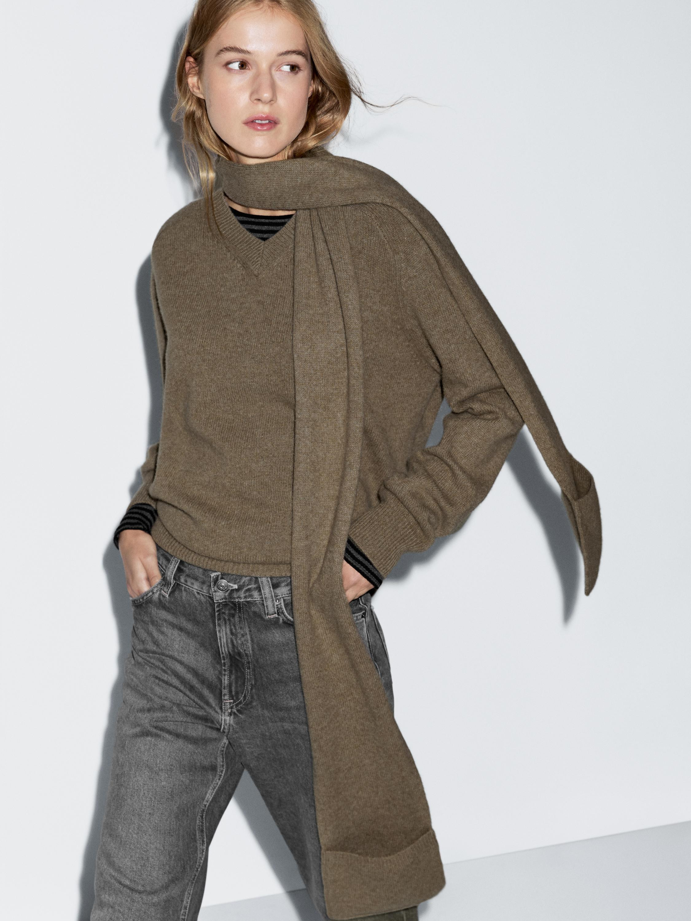100% wool knit sweater with scarf and pocket | Massimo Dutti UK
