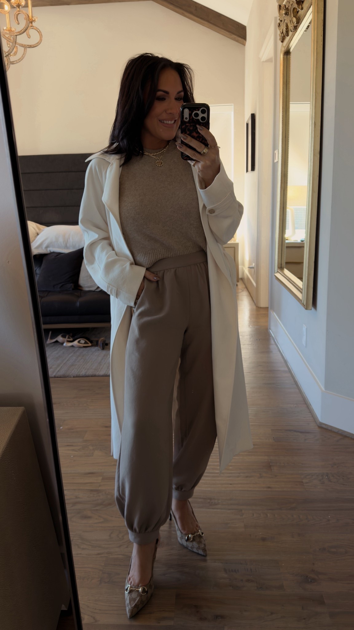 Finally starting to feel like fall! 

Today’s church look 

In a small in jacket
Xs in top
Xs in pants 

5’2 / 130 lbs / 34 DD / 25” waist 


#LTKPetite #LTKStyleTip #LTKOver40