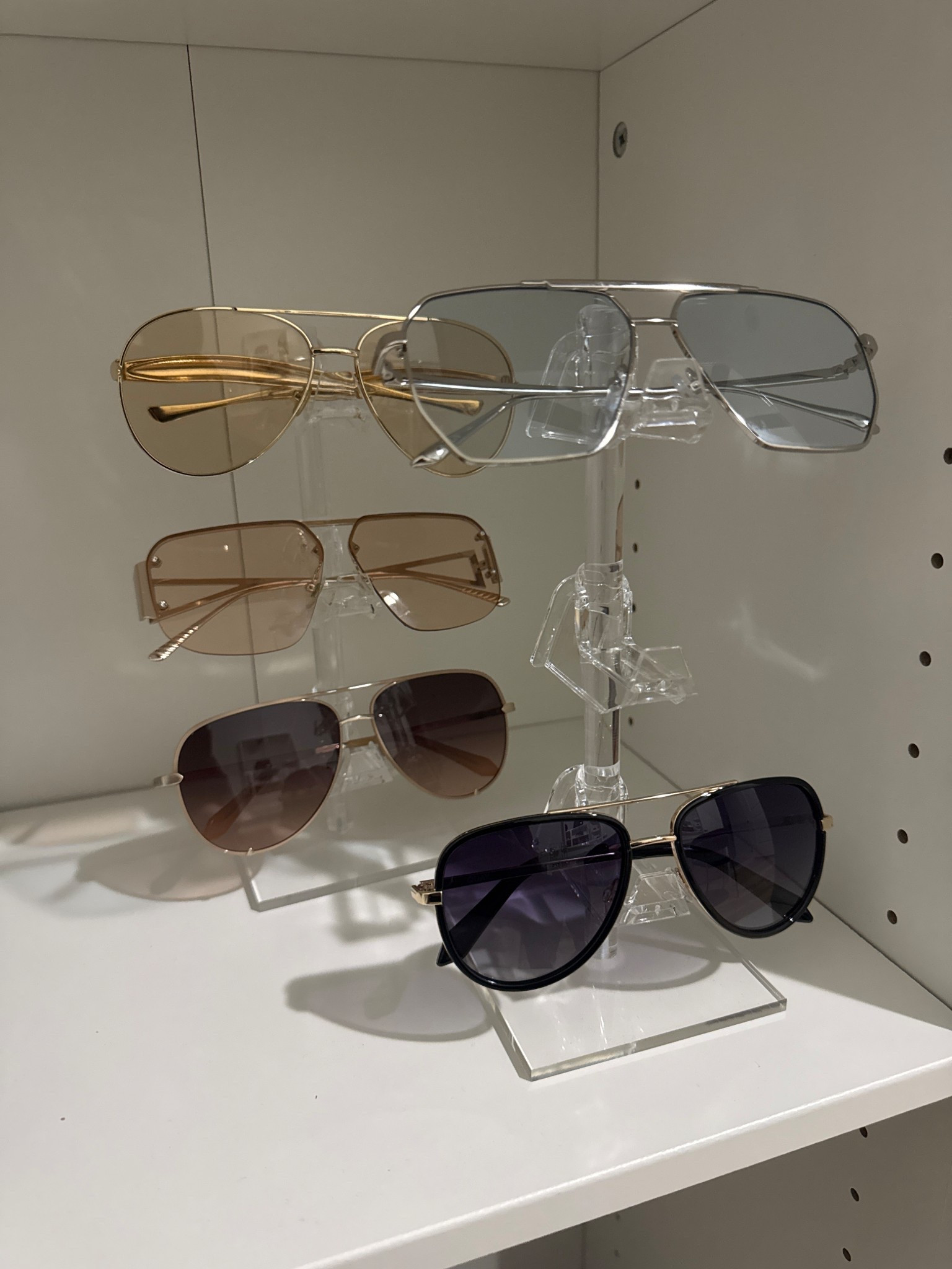 Sunglasses holder 