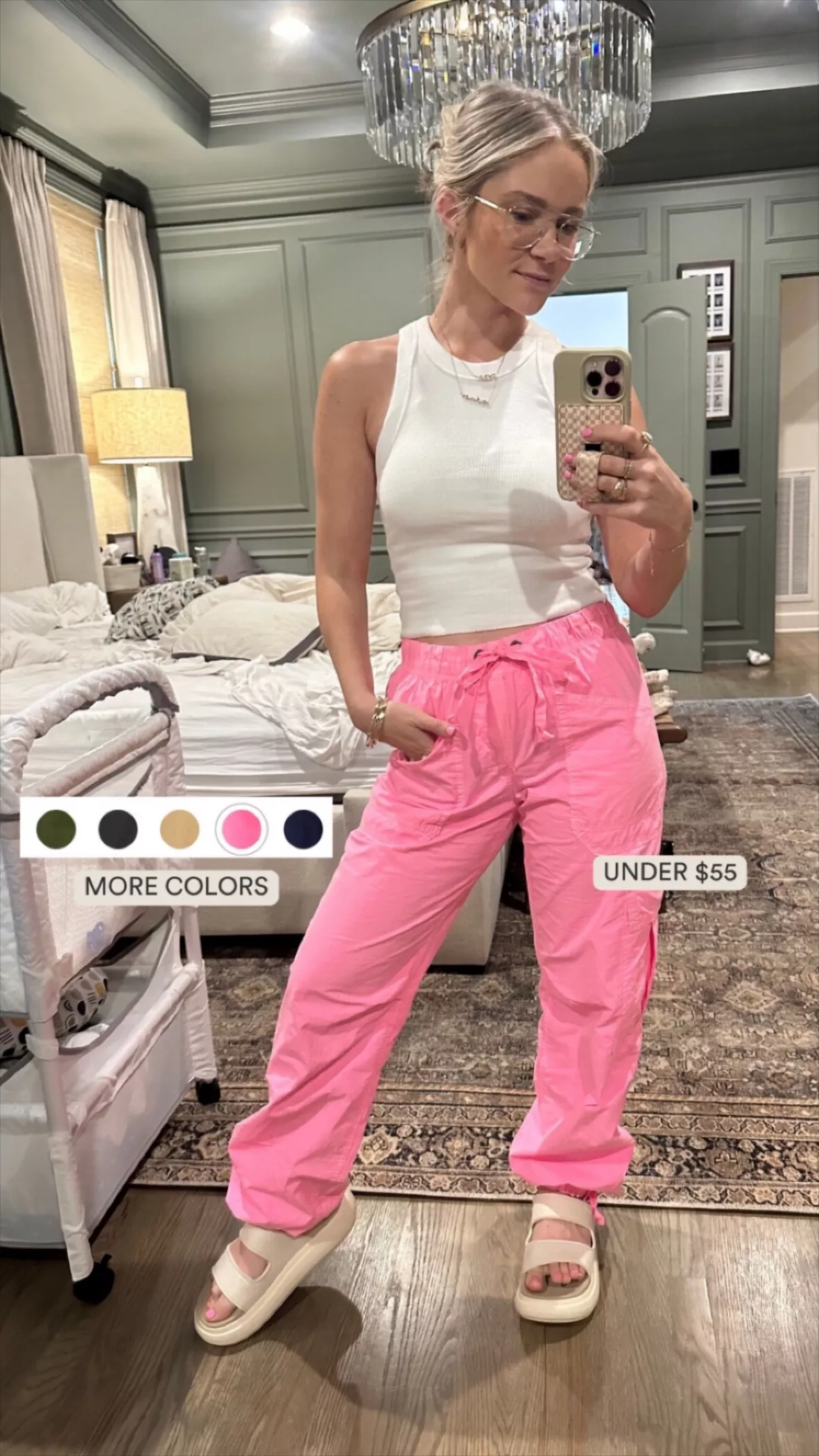 Pink Cargo Pants with Pink Pants Outfits (2 ideas & outfits)