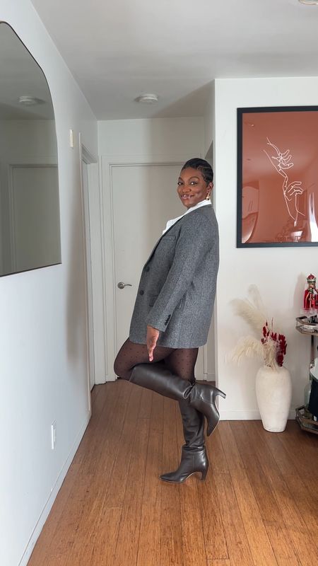 Oversized gray blazer + chocolate brown boots from Everlane 

#LTKstyletip #LTKshoecrush