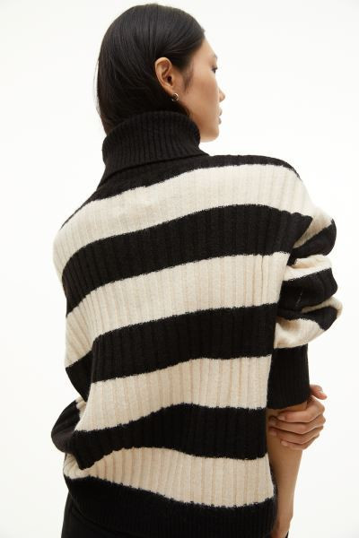 Jersey de cuello alto en punto de canalé | H&M (FR, IT, ES, PT, BE)