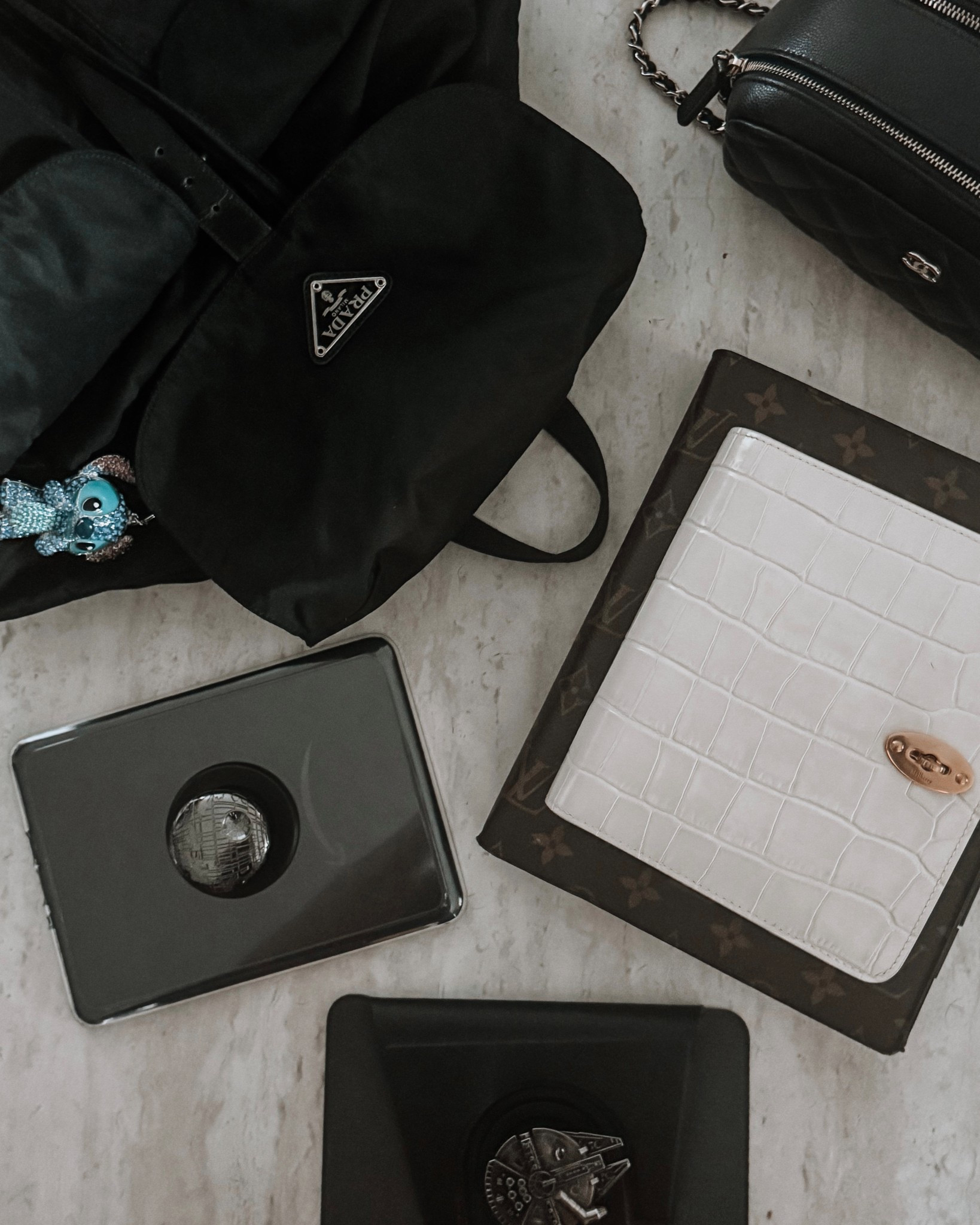 Recent favourites 🖤

#LTKSeasonal #LTKSaleAlert #LTKItBag