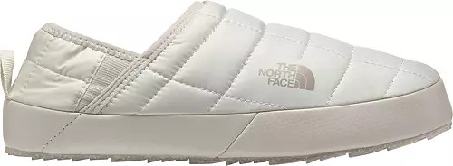 The North Face Women's ThermoBall Traction Mule V Slippers | Dick's Sporting Goods | Dick's Sporting Goods