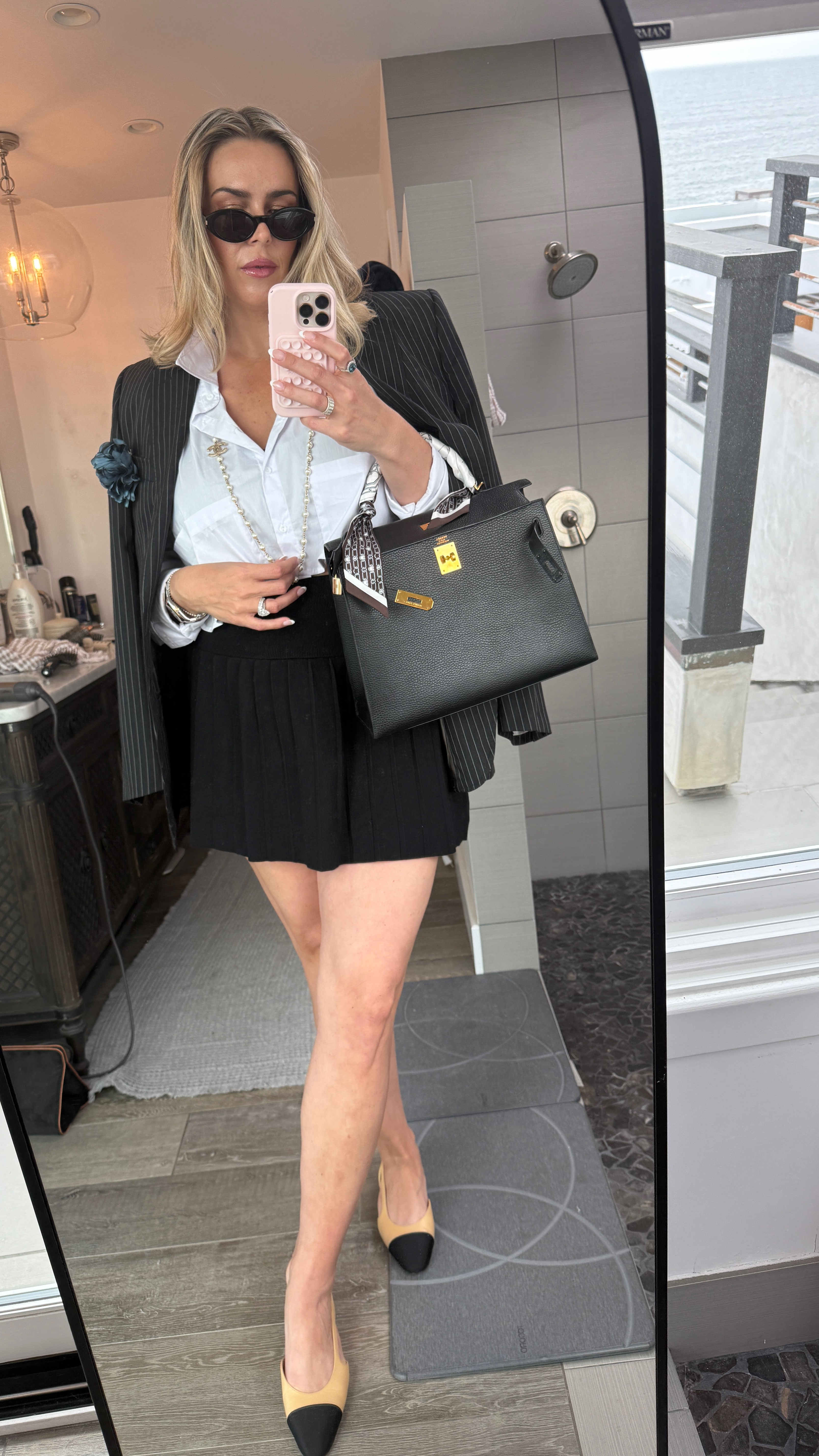 Date night outfit inspo.

Sizing:
Top XL
Skirt XL
Blazer from The Real Real (linked similar)#LTKStyleTip

#LTKU #LTKMidsize