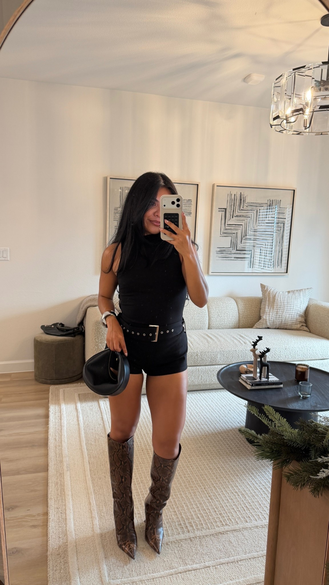 Small romper!!

Concert outfit!