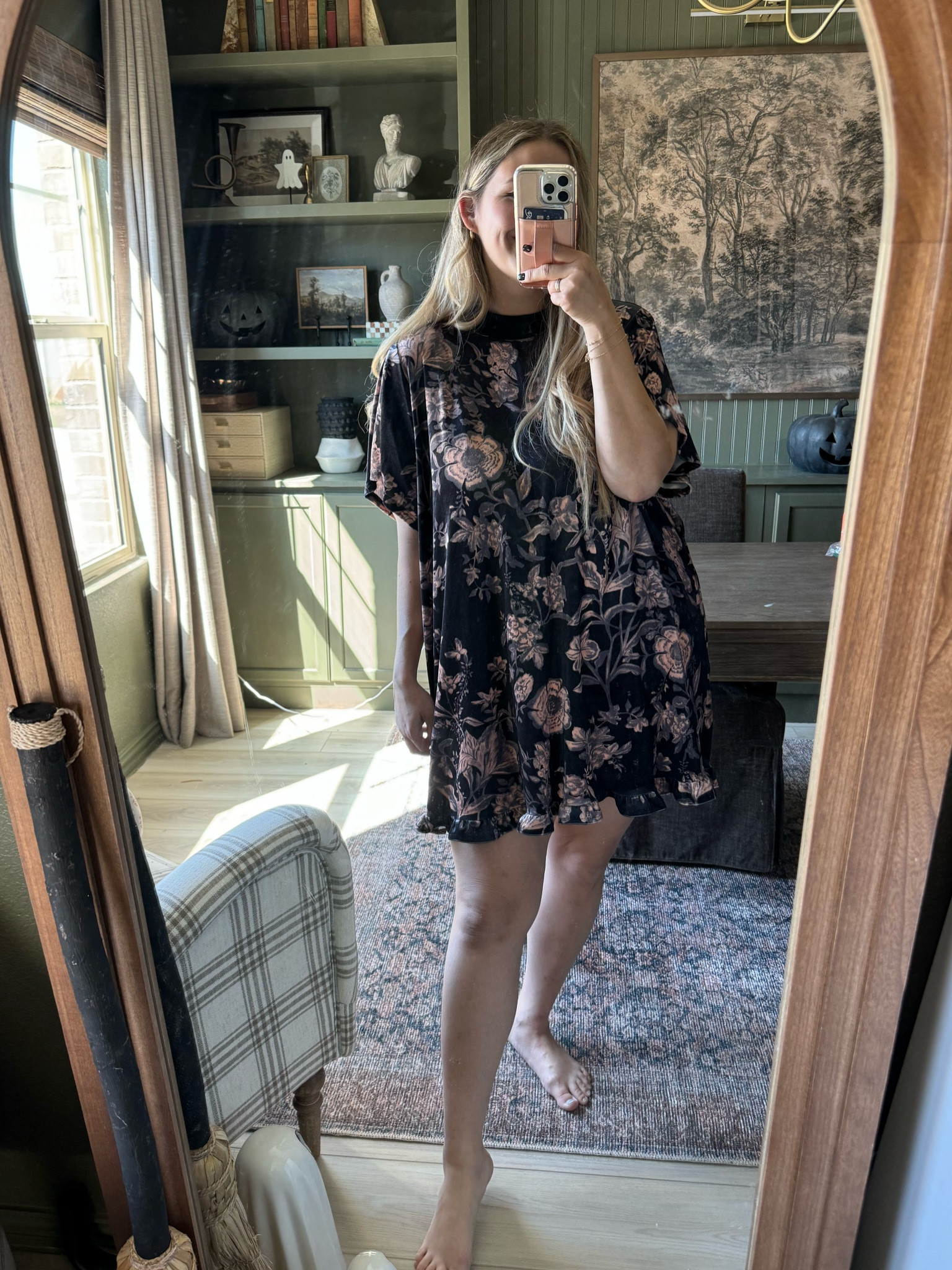 This velvet floral mini dress from Amazon is everything 😍 wearing size large

#LTKSeasonal #LTKMidsize