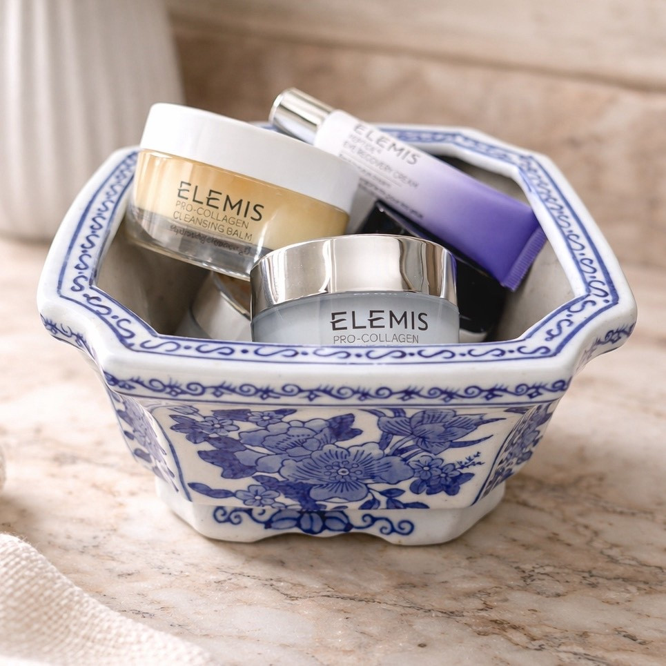 Saying yes to self-care this year! As a busy mom of three, I know how easy it is to let personal care slip. But with my new skincare routine, inspired by @elemis , I’m making it a priority. Here’s to a year of glowing skin and feeling my best! 🌟 #SelfCare #MomJourney #NewYearsResolution #ProCollagen #Elemis

#LTKmomlife #LTKselfcare #LTKBeauty