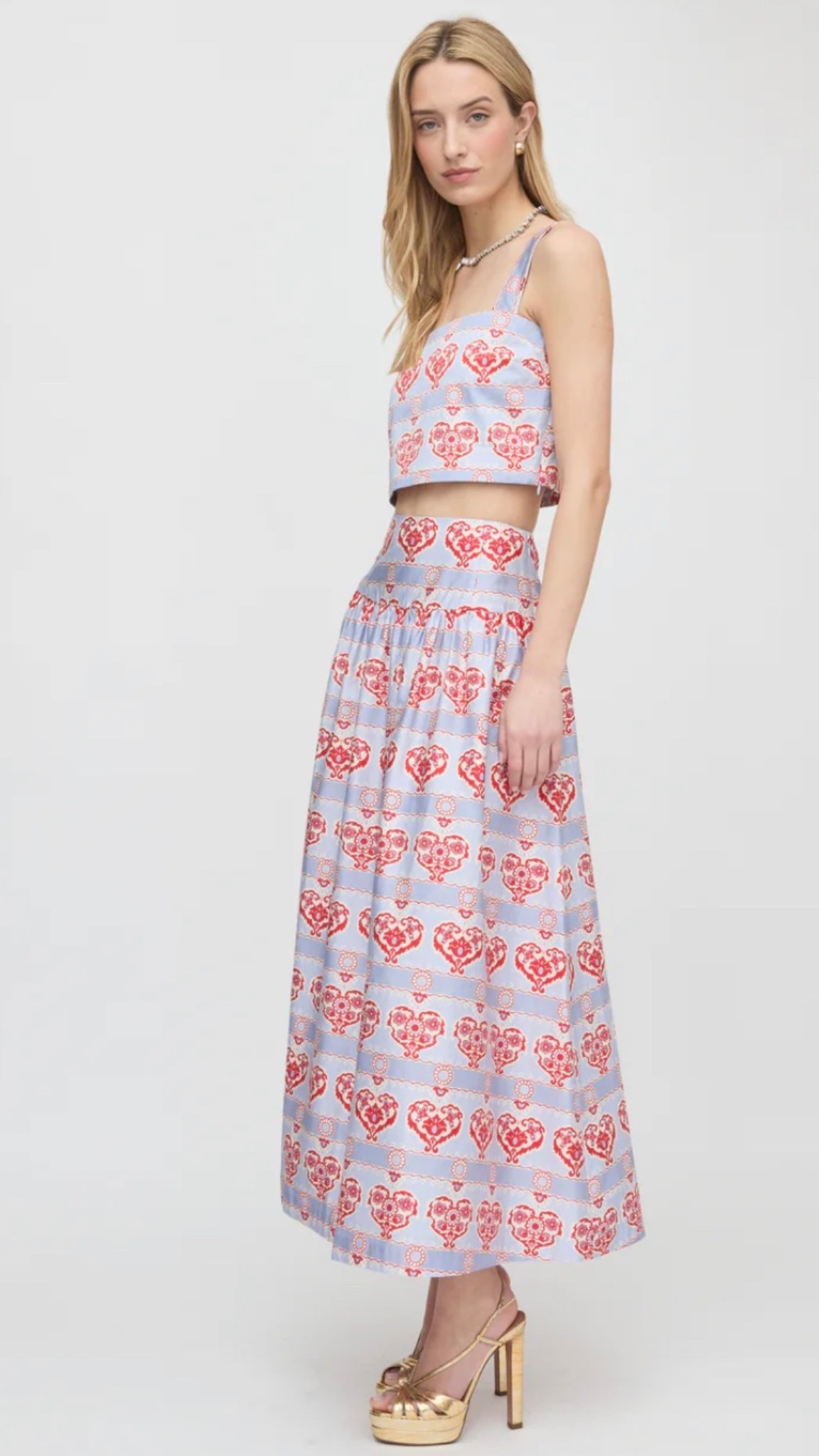 New Hill House Style Drop💕

#new #fashion #style #spring #summer #dress #sets #find #seasonal #garden #party

#LTKSeasonal #LTKWedding #LTKTravel