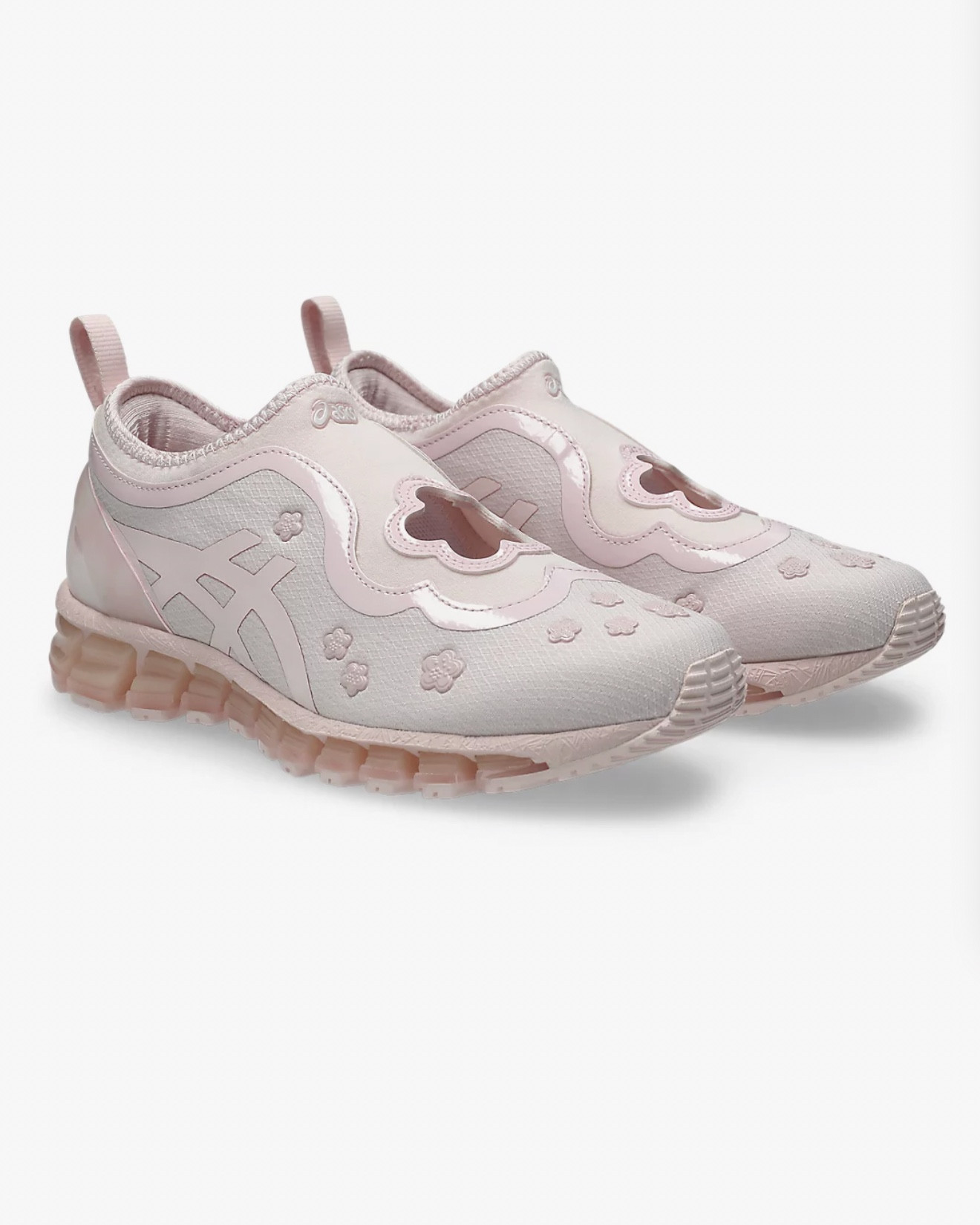 this is not a drill—cherry blossom sneakers 🥹🌸 