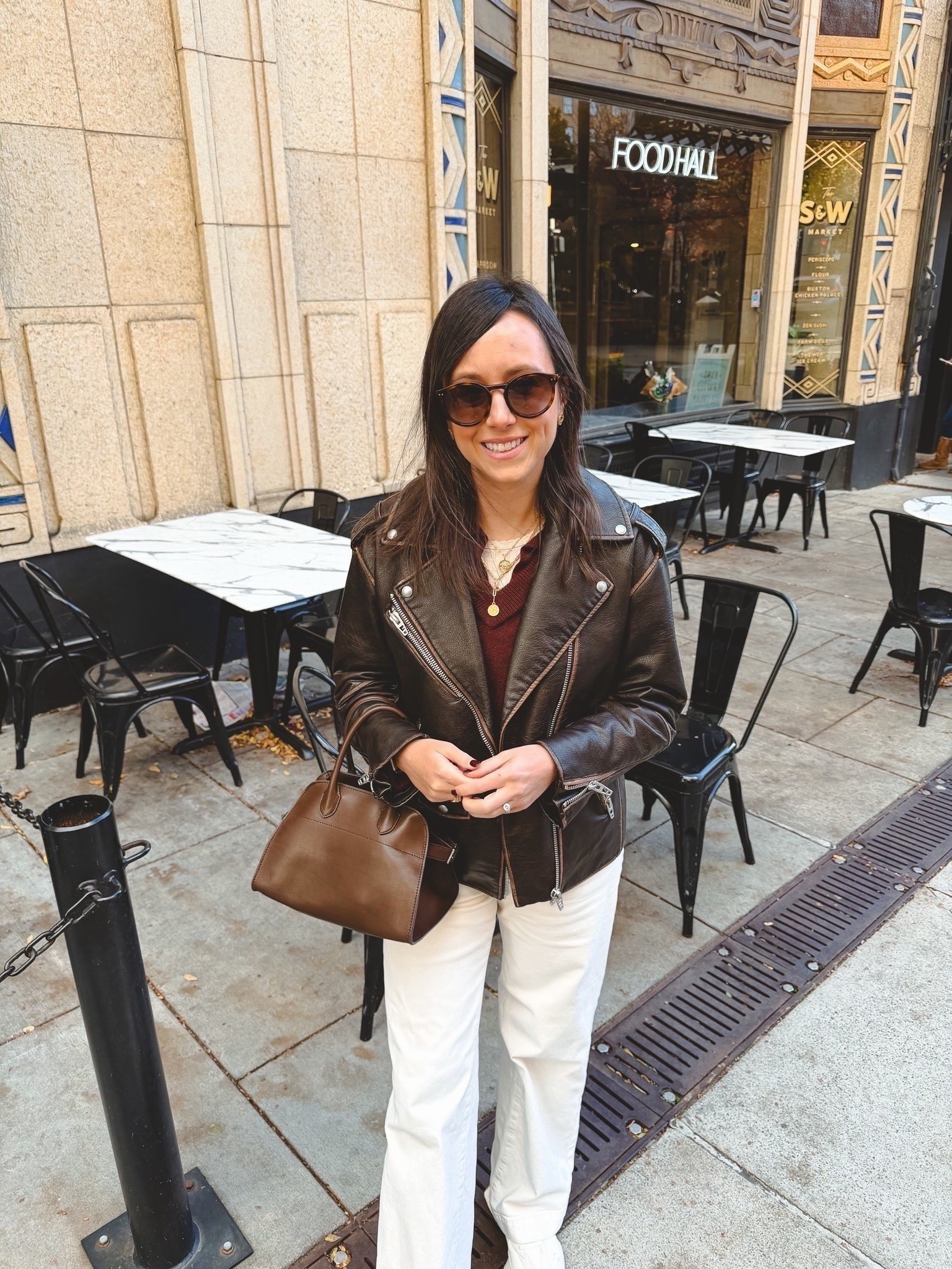 This burgundy sweater is the perfect fall color!!



#LTKSeasonal #LTKootd #LTKFindsUnder100