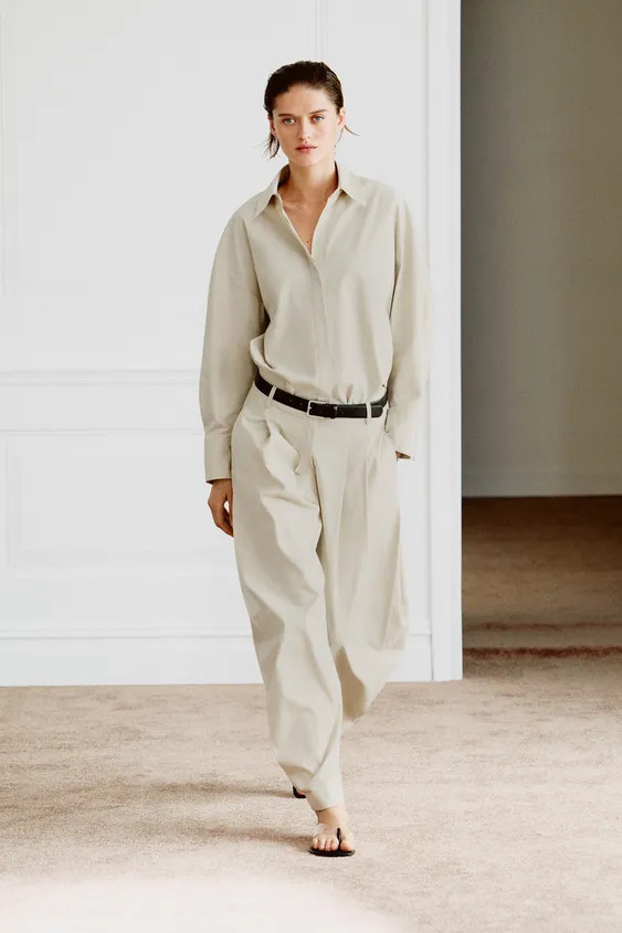 ZARA WOMAN COLLECTIONOversize shirt with a main fabric made from cotton yarn. Features a lapel co... | Zara UK