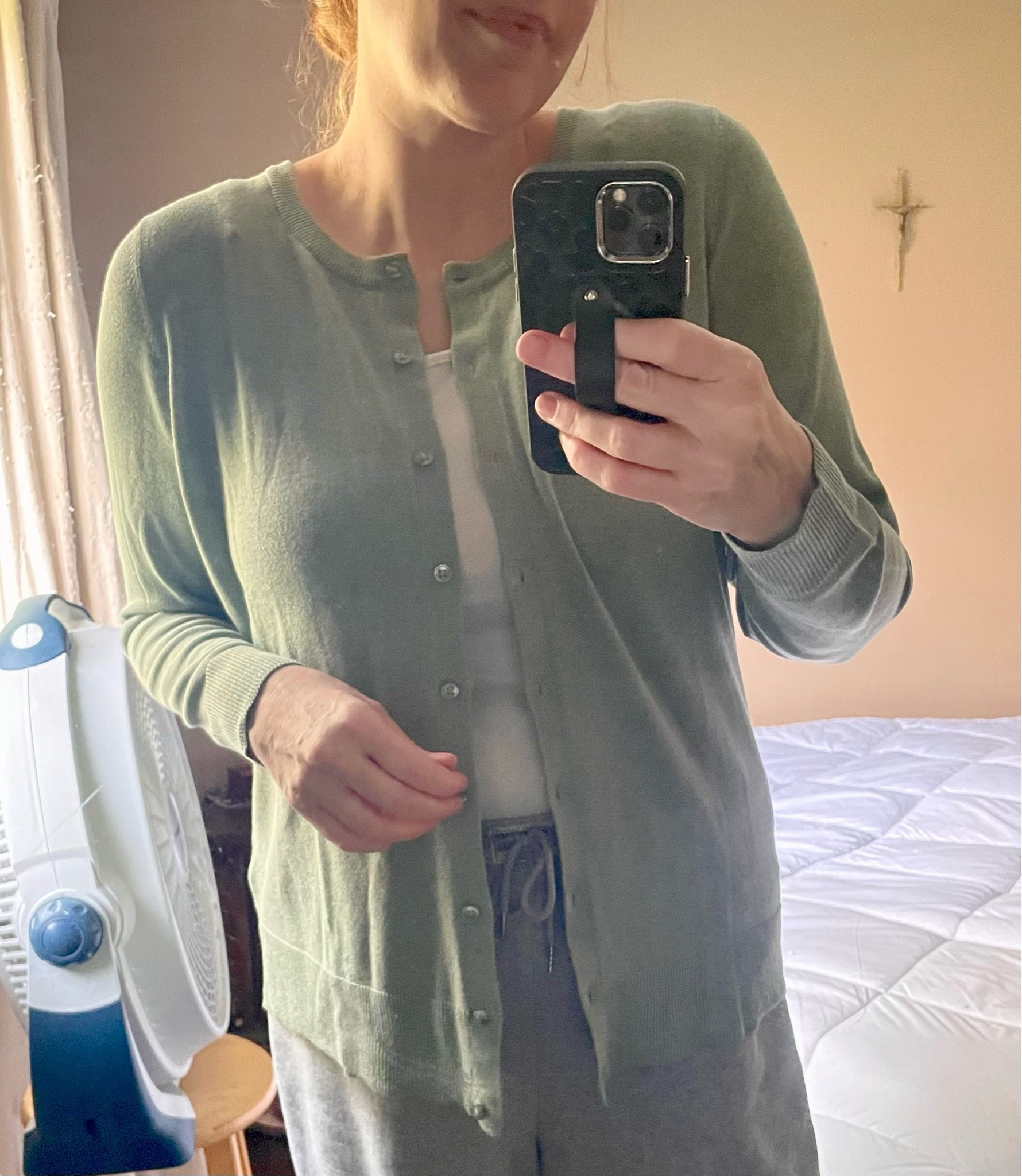 Amazon best seller!!

Amazon Essentials Women's Lightweight Crewneck Cardigan Sweater

I sized up for an oversized fit.

#LTKOver40 #LTKSaleAlert

#LTKOver40 #LTKSaleAlert