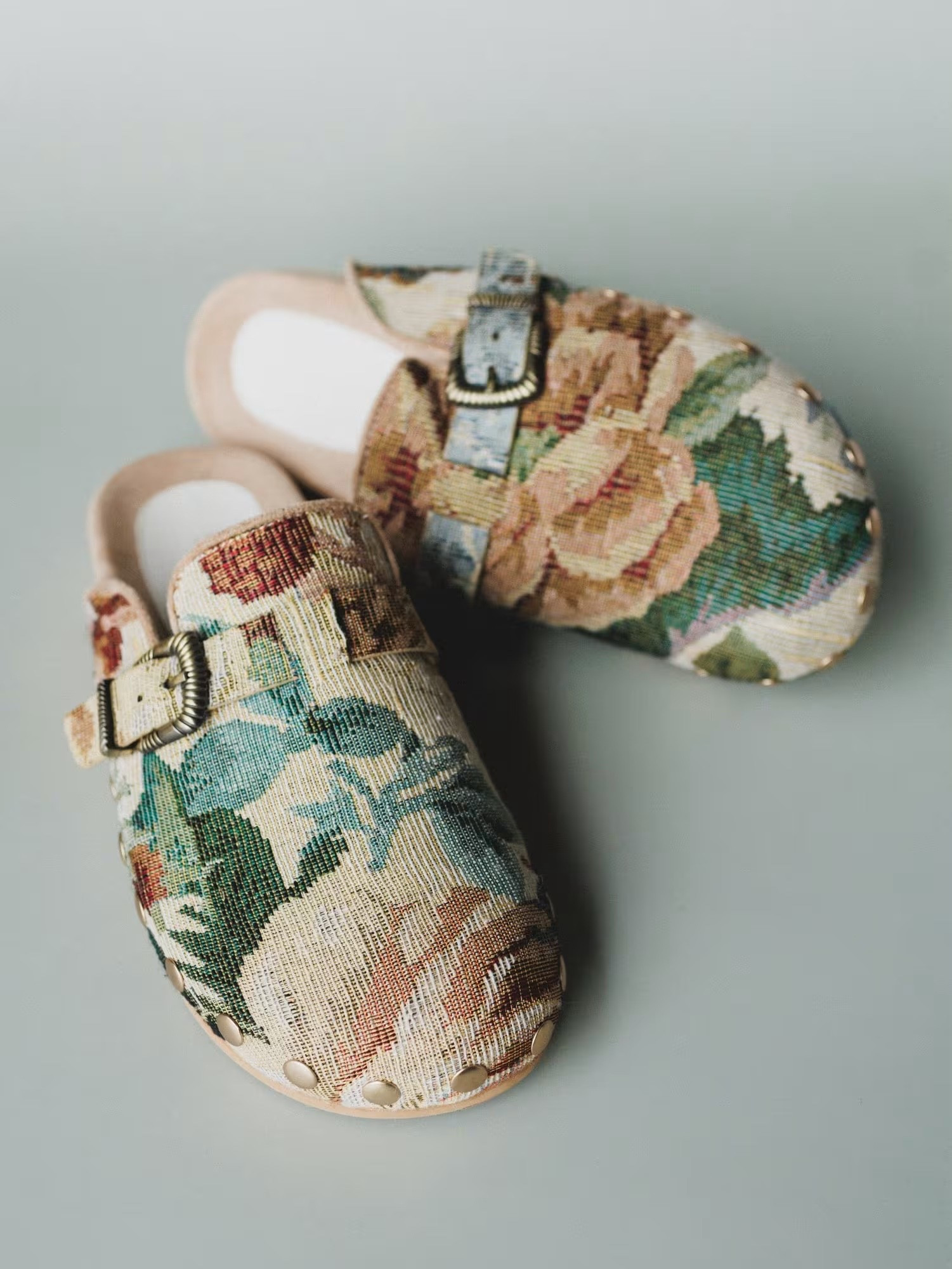 Finally back in stock! #mules #shoes #slippers

#LTKootd #LTKSaleAlert #LTKFindsUnder100