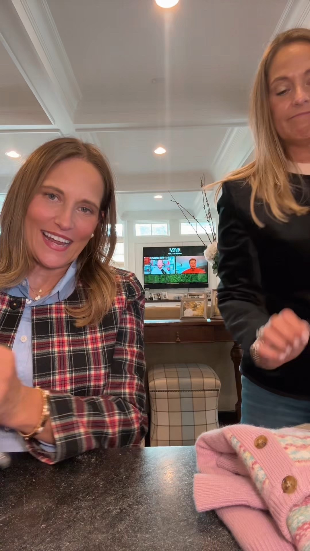 Pretty fair isle sweater.

Size mediumm

#LTKStyleTip