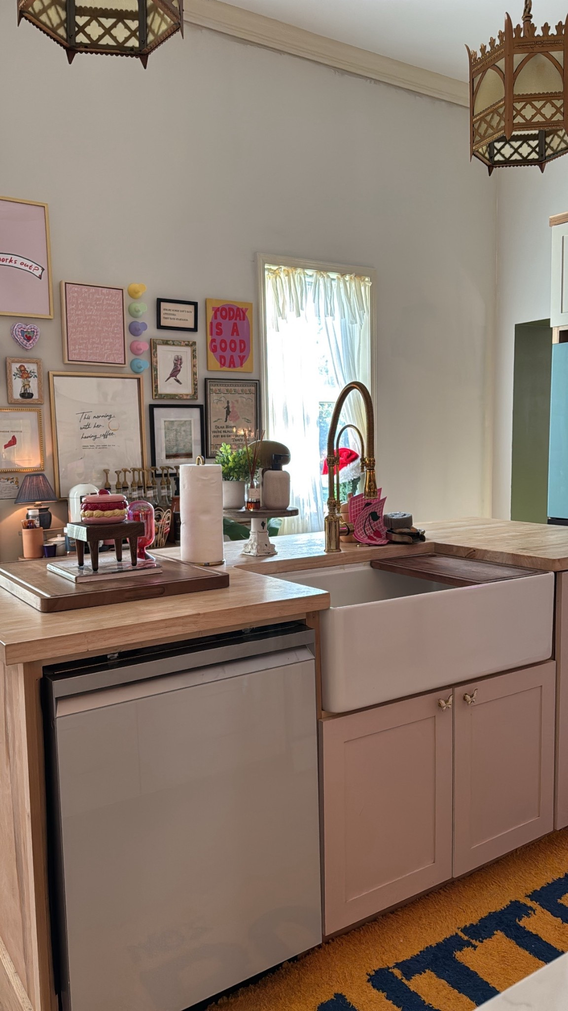 loving the cottage right now 🥹  
Updating links for the kitchen 🫶🏻