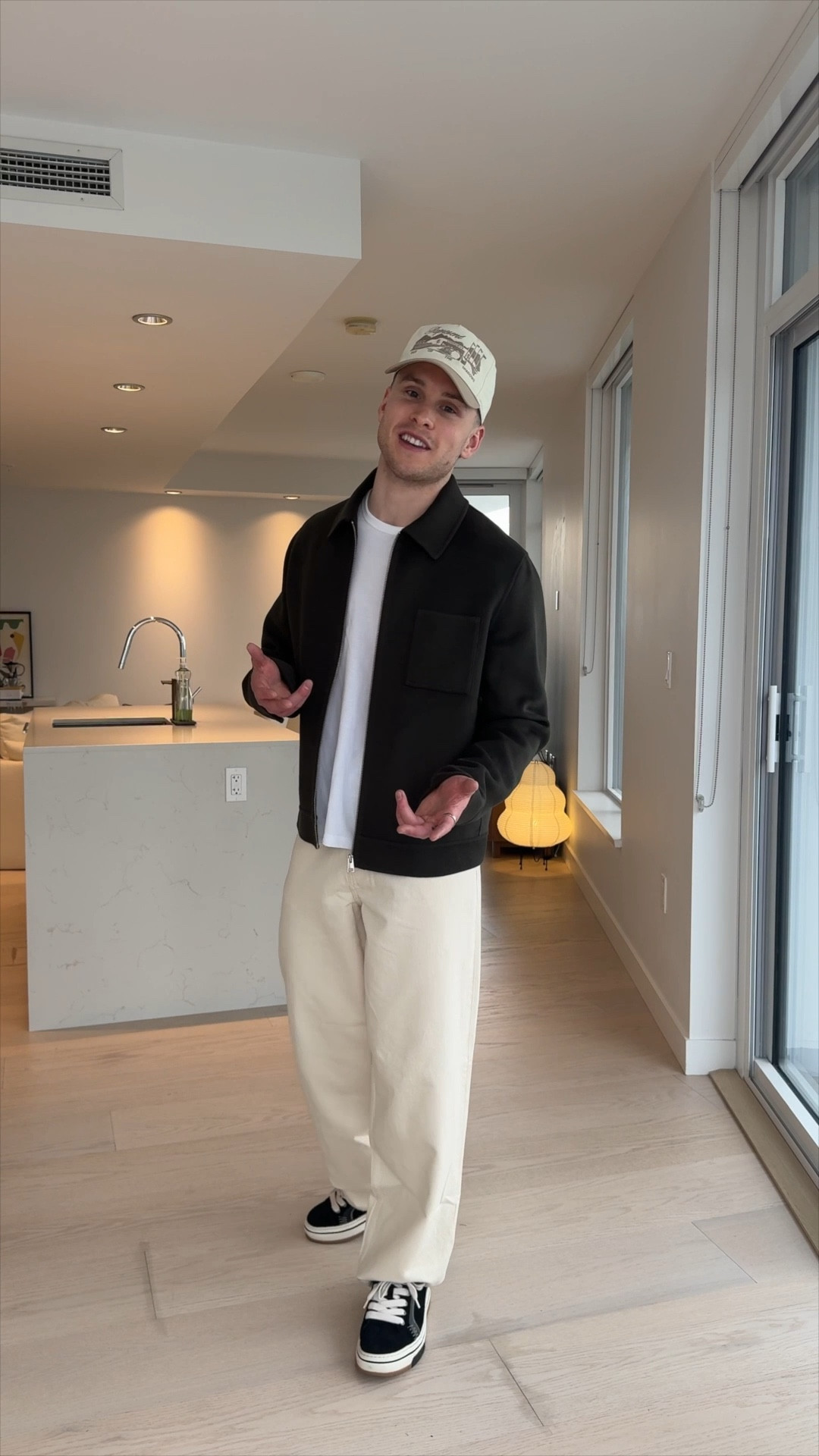 Coffee Shop Outfit Idea 

#LTKcanada #LTKFashionMonth