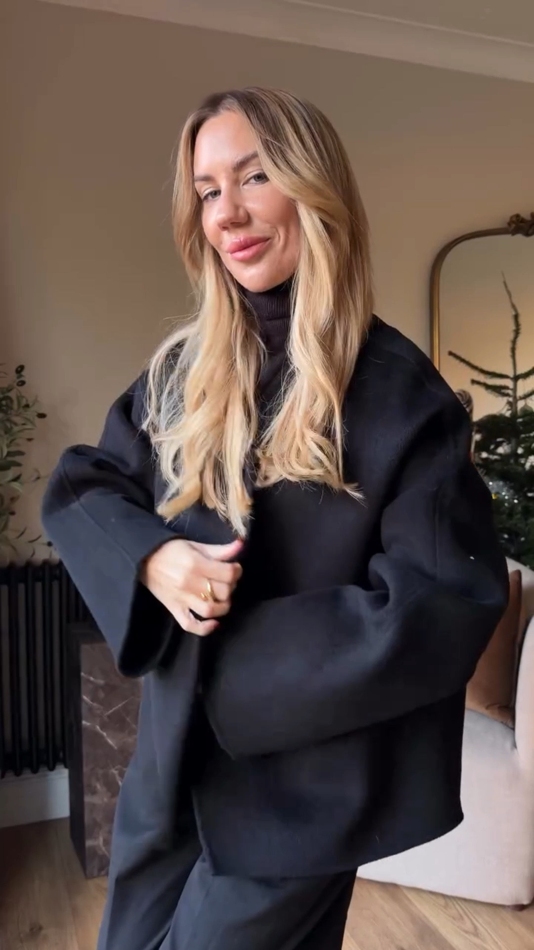 POV: you finally buy thermals at 38 and it changes everything. 

Why did no one tell me sooner?? I always to plan all my outfits around how cold I’d be 🫠 now I can actually layer properly and still keep things simple and flattering. Total game changer for winter layering, everyday outfits and building a capsule wardrobe that actually works. Anyone else always freezing??

Also… completely obsessed with this fur vest ❄️

#everydayoutfits #winteroutfits #howtolayer #layering101 #capsulewardrobe #fashionbasics #coldweatherstyle #effortlessfashion #neutralstyle #outfitideas #minimalstyle #wardrobessentials