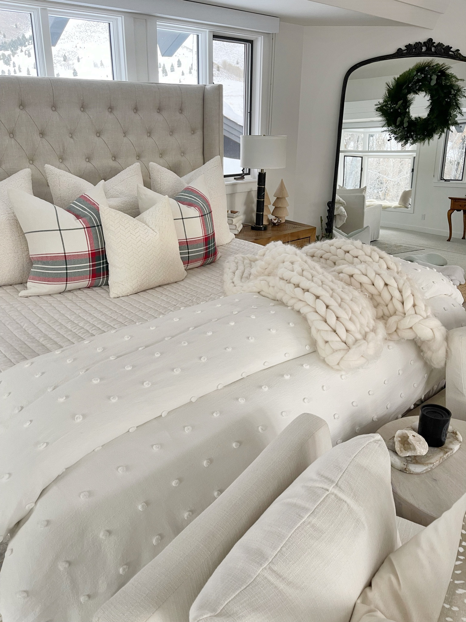 H O M E \ cozy winter bedroom with a Christmas touch! Plaid pillows and wreath both from Target! 

Home decor bedding
Walmart 
Amazon 

#LTKunder100 #LTKHoliday #LTKhome