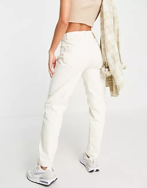 Pieces Kesia high waisted Mom jeans in ecru | ASOS (Global)