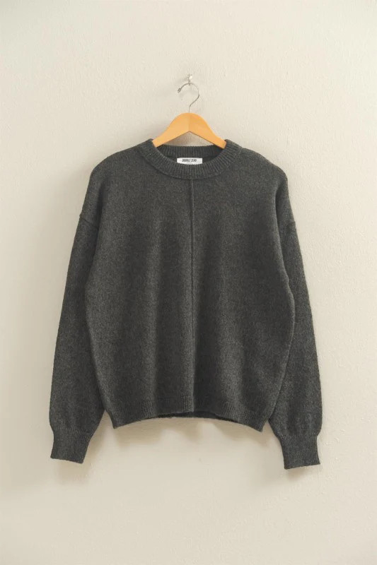 FRONT SEAM CREW NECK SWEATER | 555 Boutique