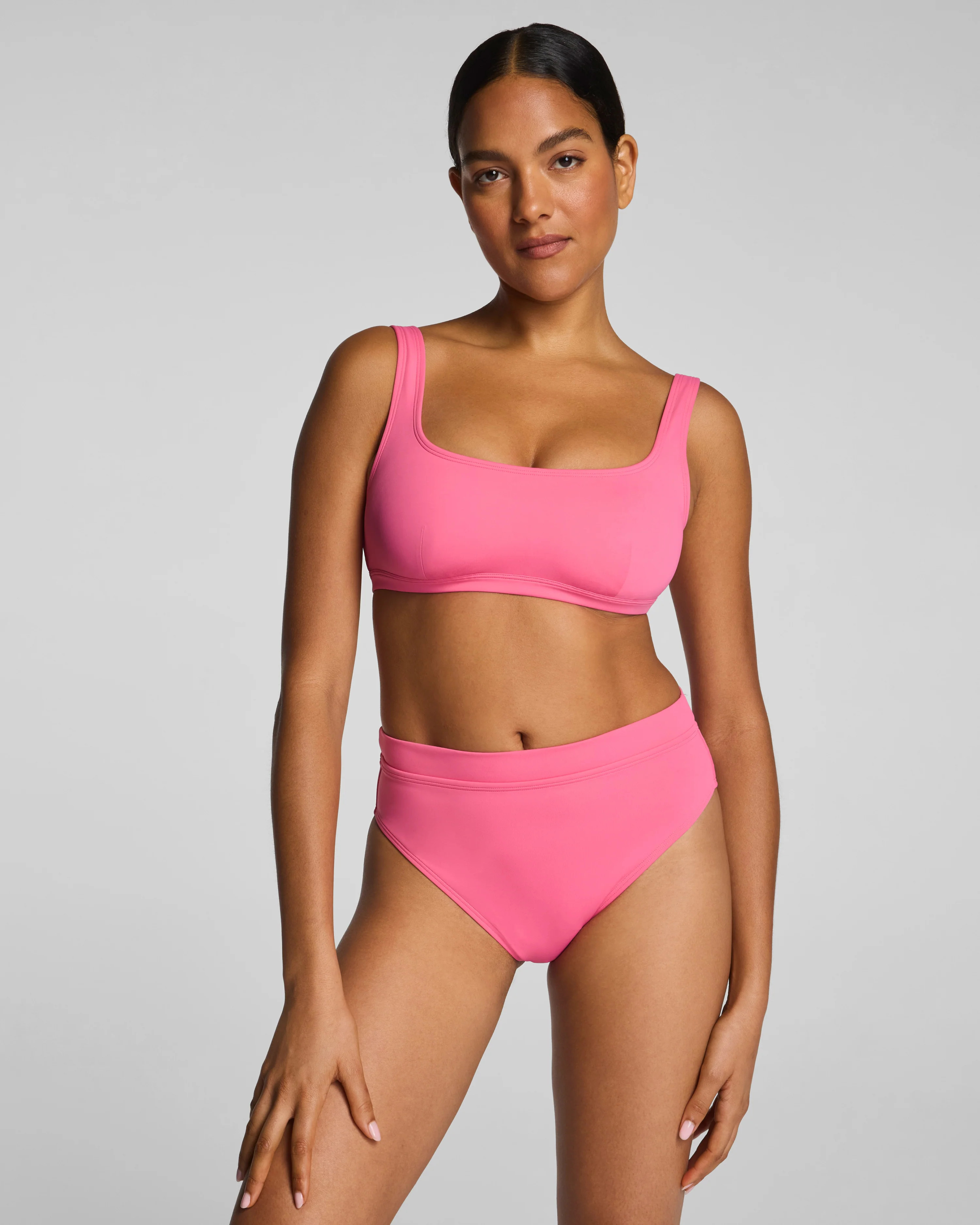 SPANXshape™ Swim Scoop-Neck Bikini Top | Support | Spanx Canada